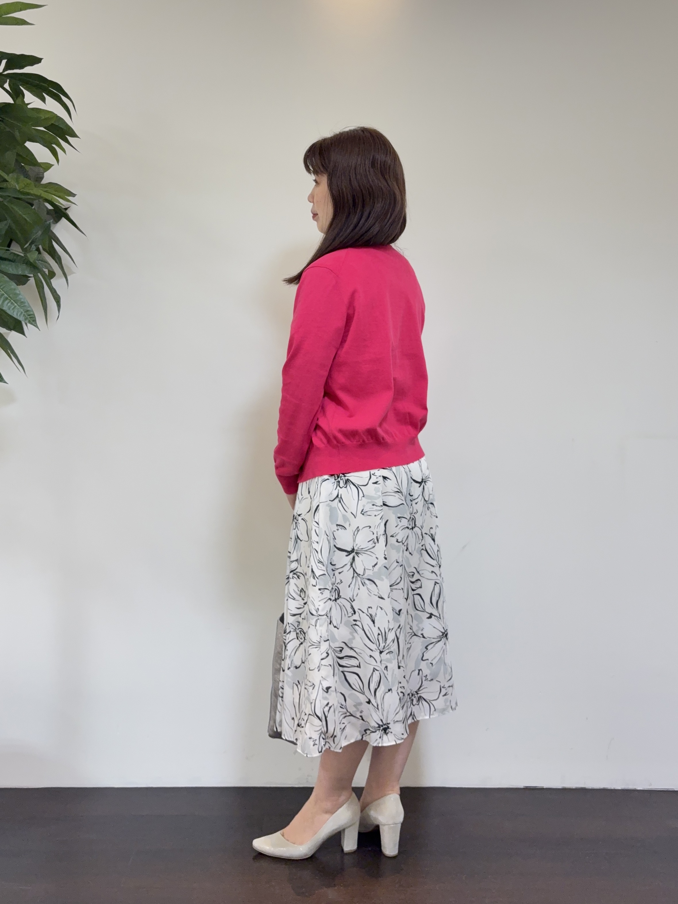 CHISATOさんの「UNTITLED｜◆【9色展開/アンサンブル可】コットンクルーネックカーディガン」を使ったコーディネート