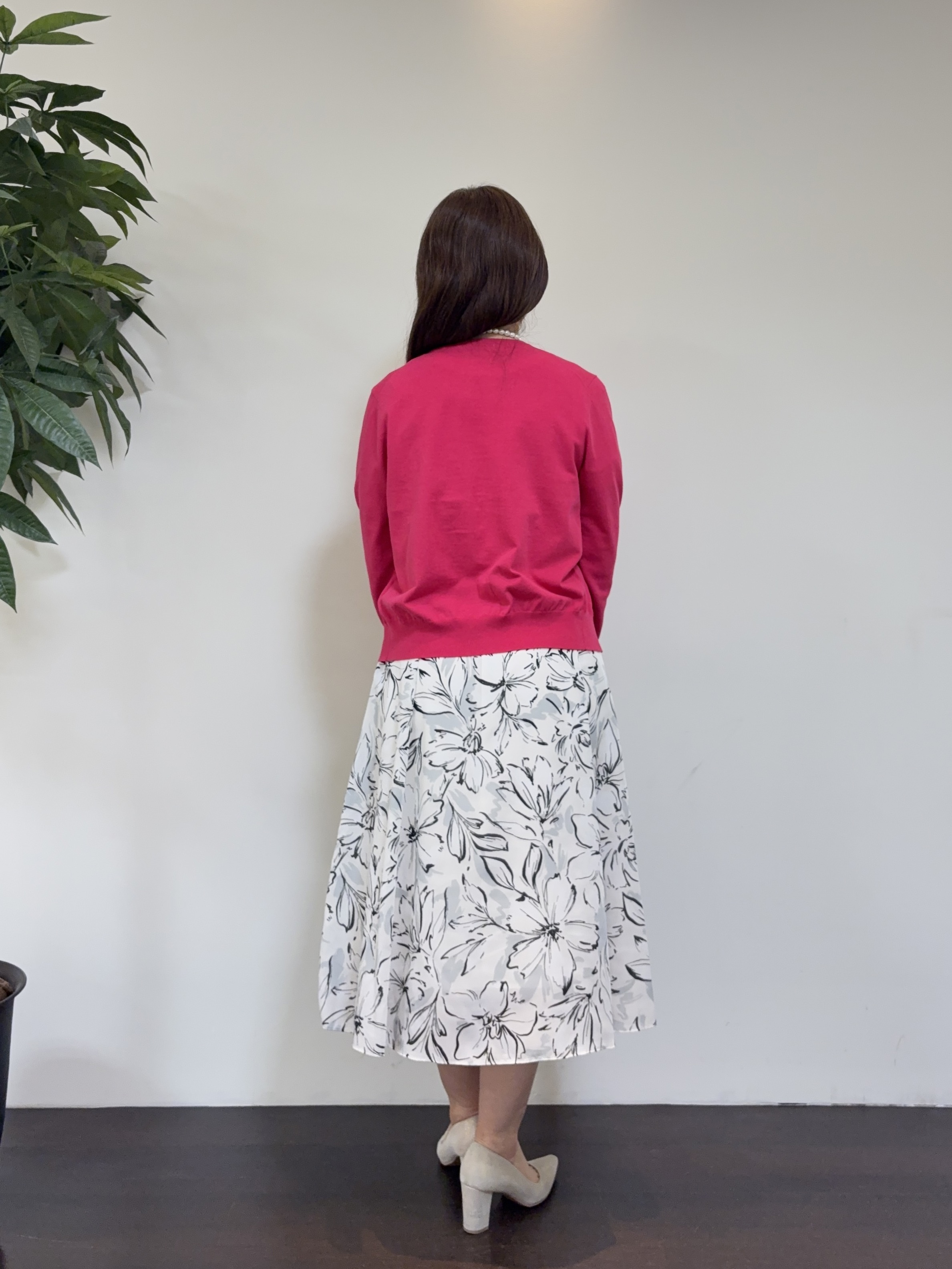 CHISATOさんの「UNTITLED｜◆【9色展開/アンサンブル可】コットンクルーネックカーディガン」を使ったコーディネート