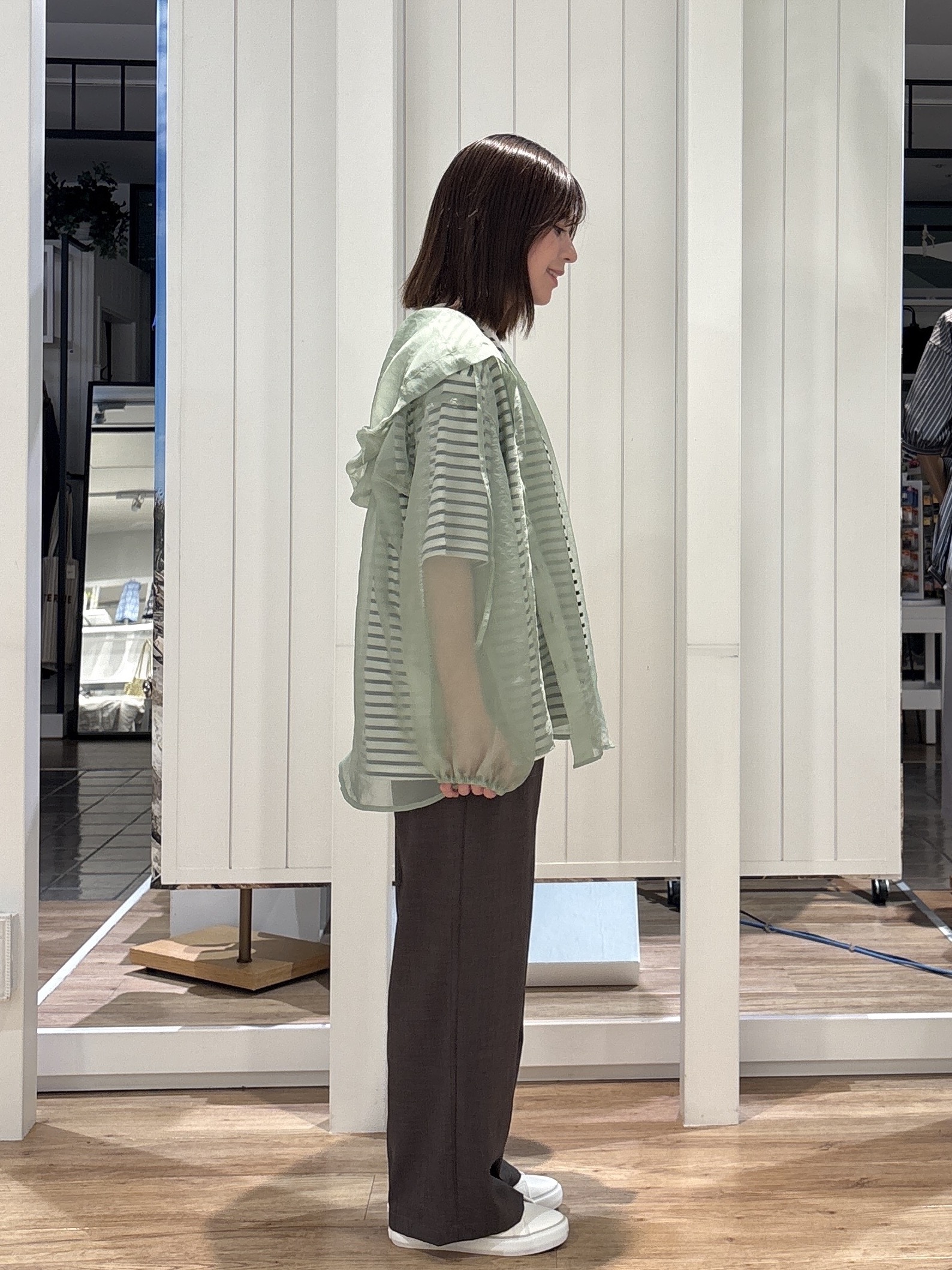 hinakoさんの「Dessin｜【洗える】エアリーシアーフードシャツ」を使ったコーディネート