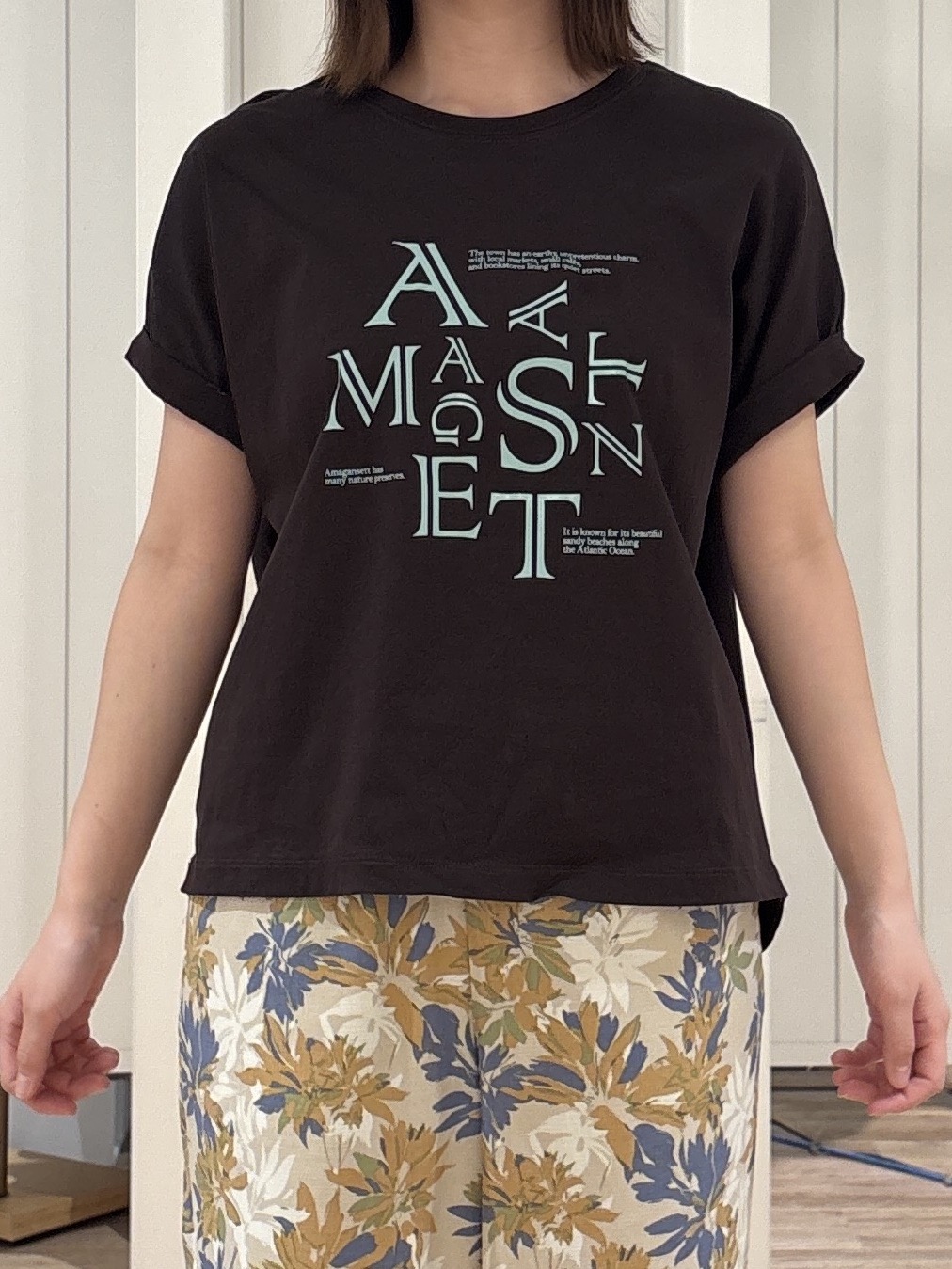hinakoさんの「Dessin｜【洗える】美光沢カットソーロゴTシャツ」を使ったコーディネート