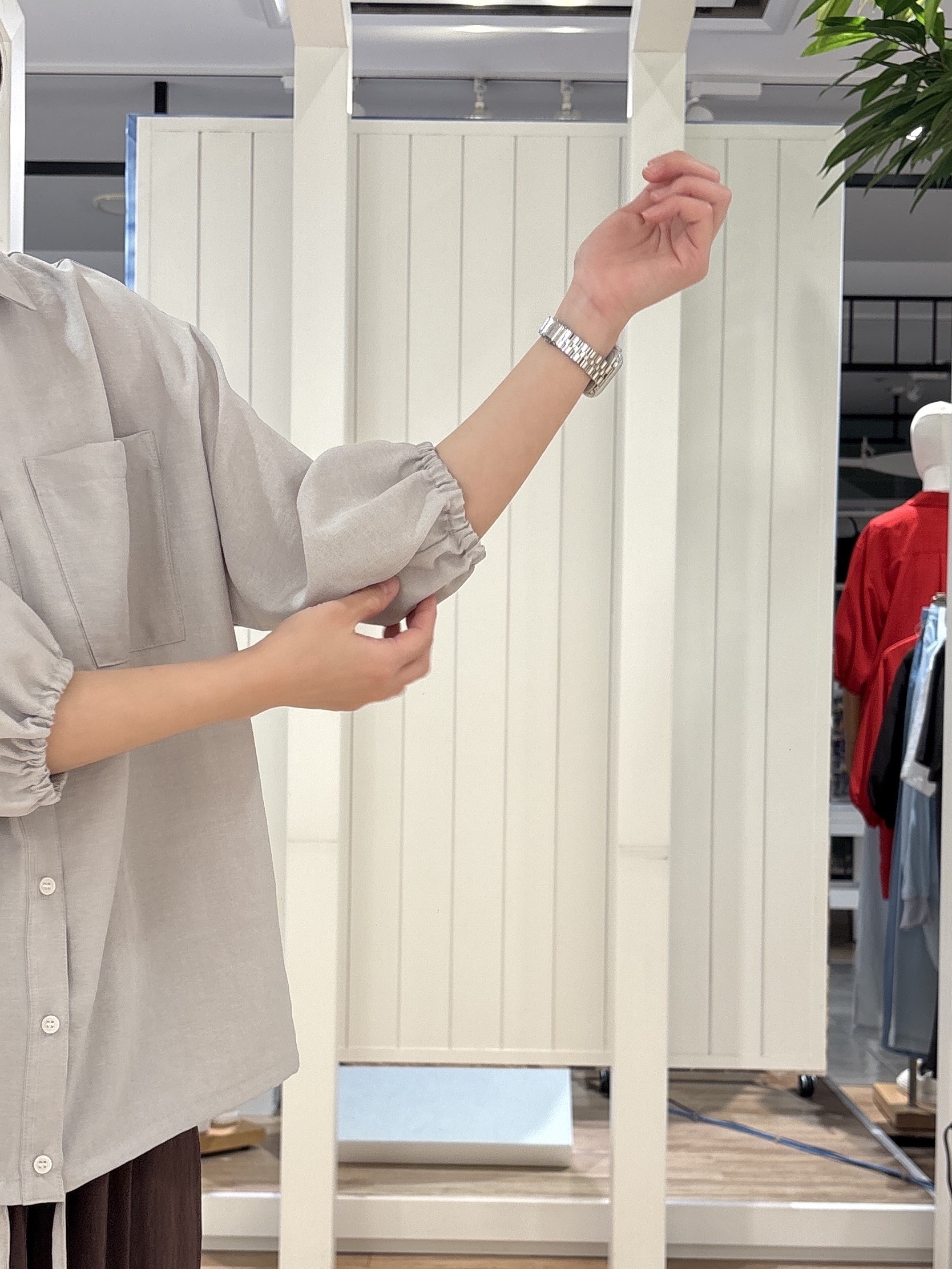 hinakoさんの「Dessin｜【UVカット/接触冷感】ドロストシャツブラウス」を使ったコーディネート