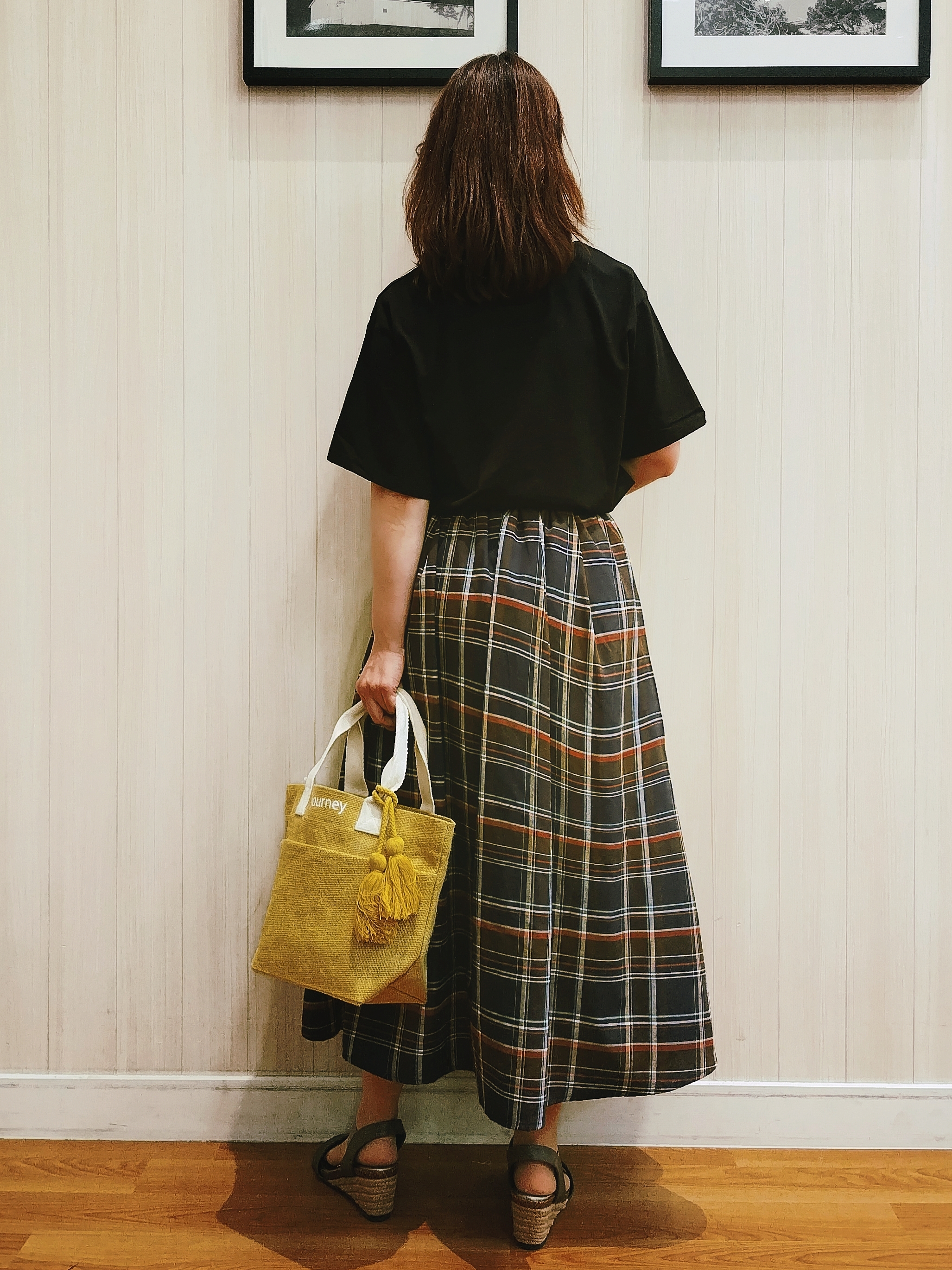 yseさんの「SHOO･LA･RUE｜【洗濯機可/S-LL】夏に快適サラサラ感 大人のプリントTシャツ」を使ったコーディネート