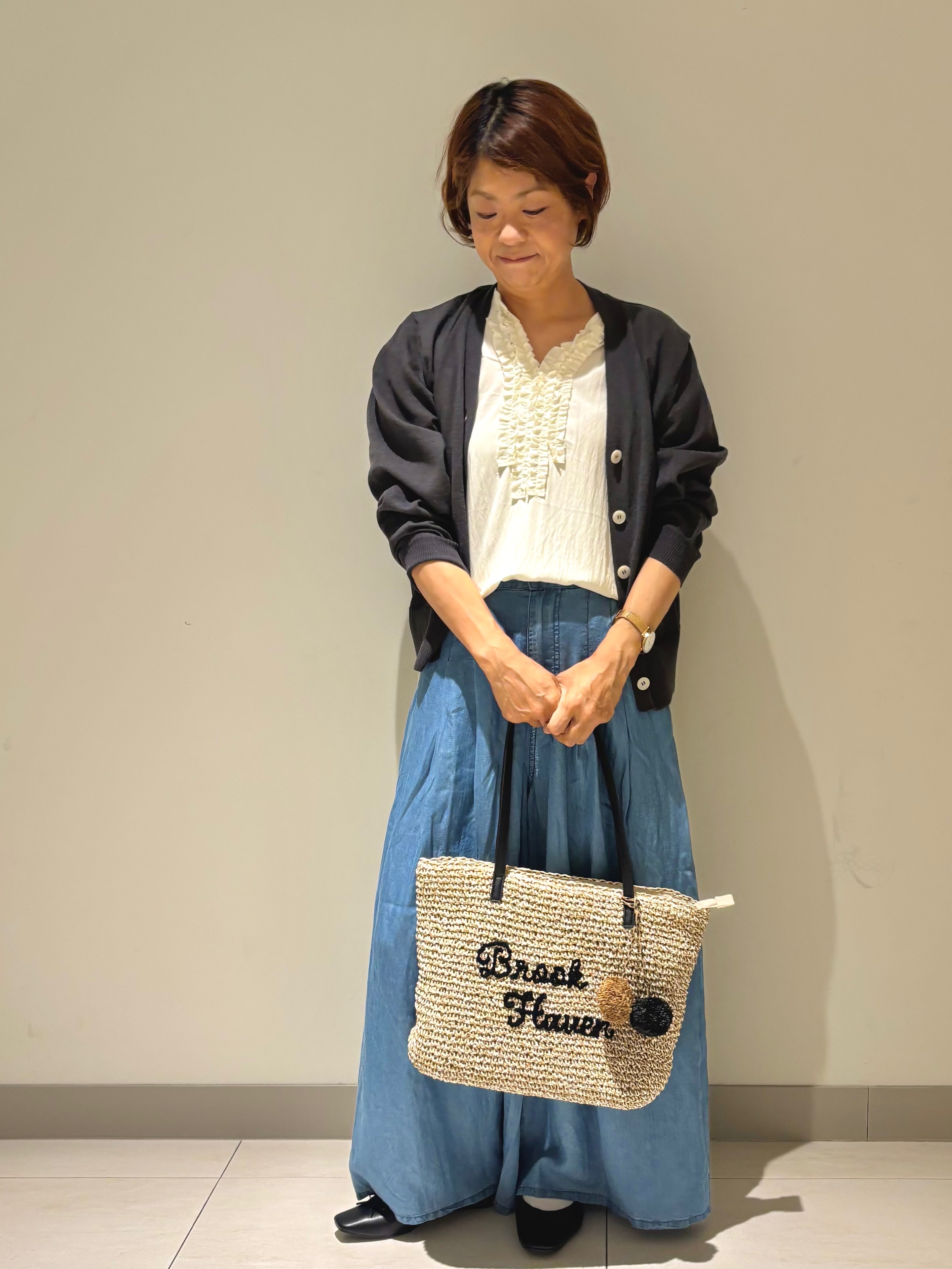 Haruさんの「Dessin｜【マシンウォッシャブル】Vネックシアーカーディガン」を使ったコーディネート