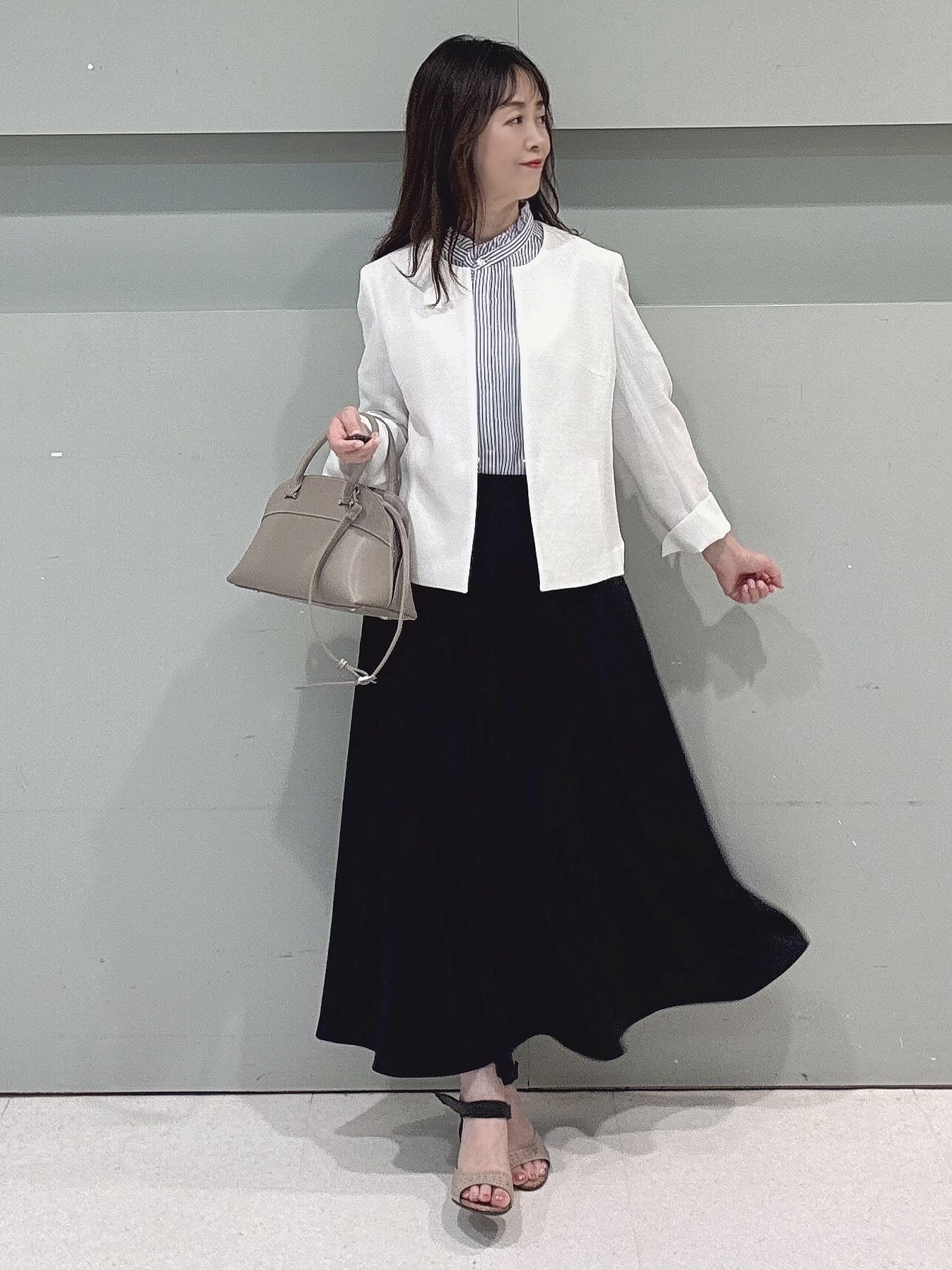 makiさんの「UNTITLED｜【清涼感/洗える】ミニマルシルエットジャケット」を使ったコーディネート