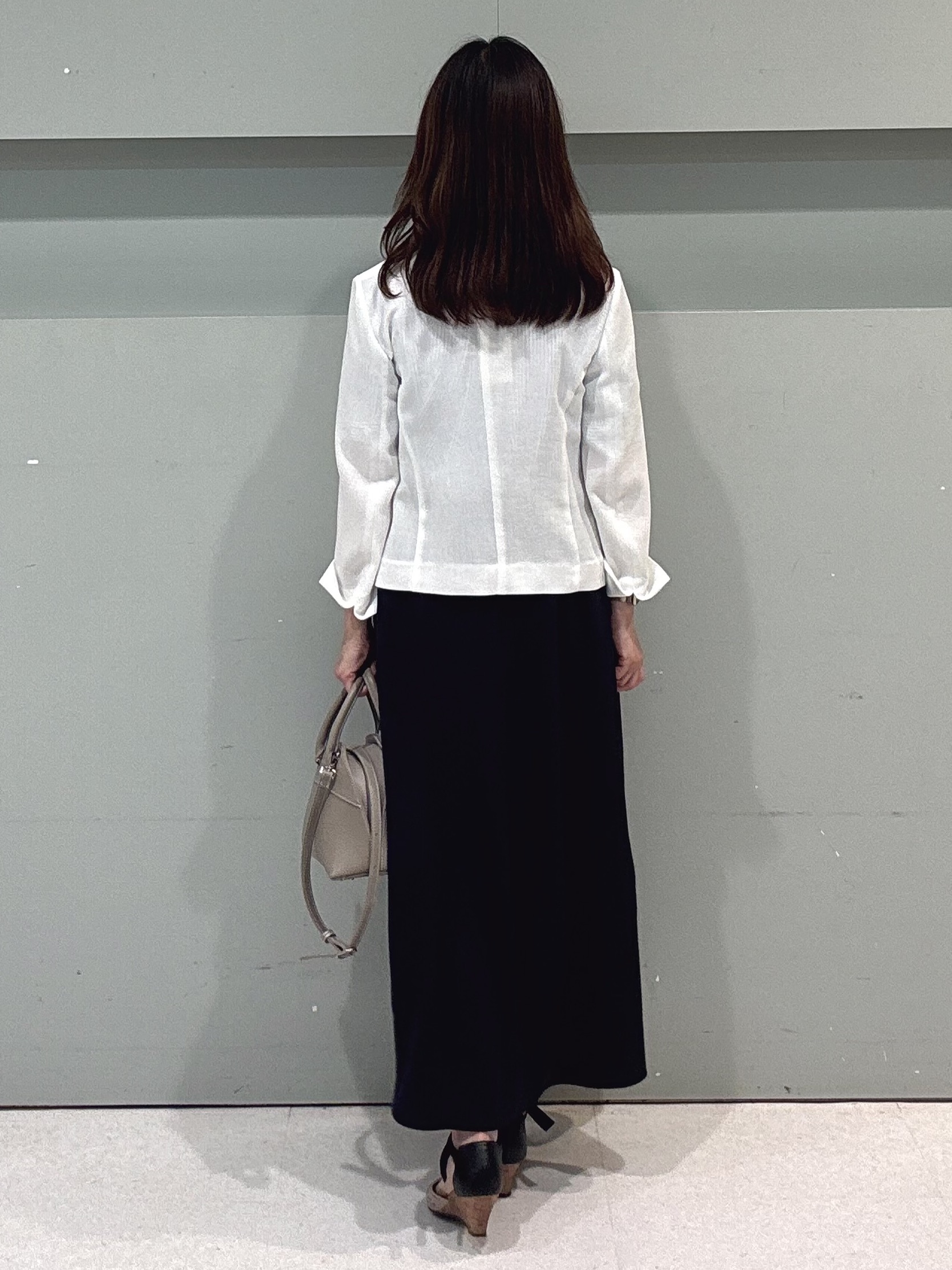 makiさんの「UNTITLED｜【清涼感/洗える】ミニマルシルエットジャケット」を使ったコーディネート