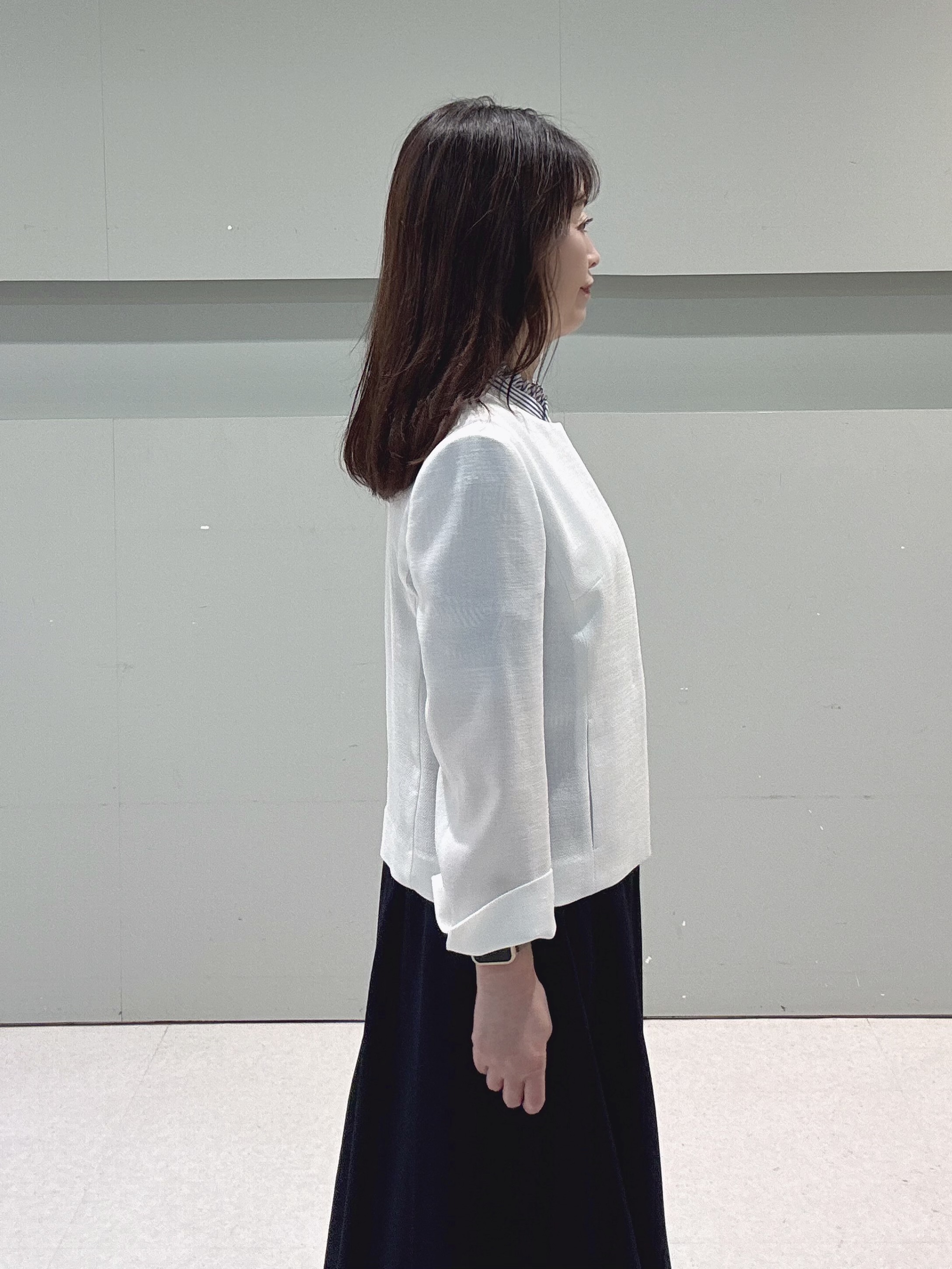 makiさんの「UNTITLED｜【清涼感/洗える】ミニマルシルエットジャケット」を使ったコーディネート
