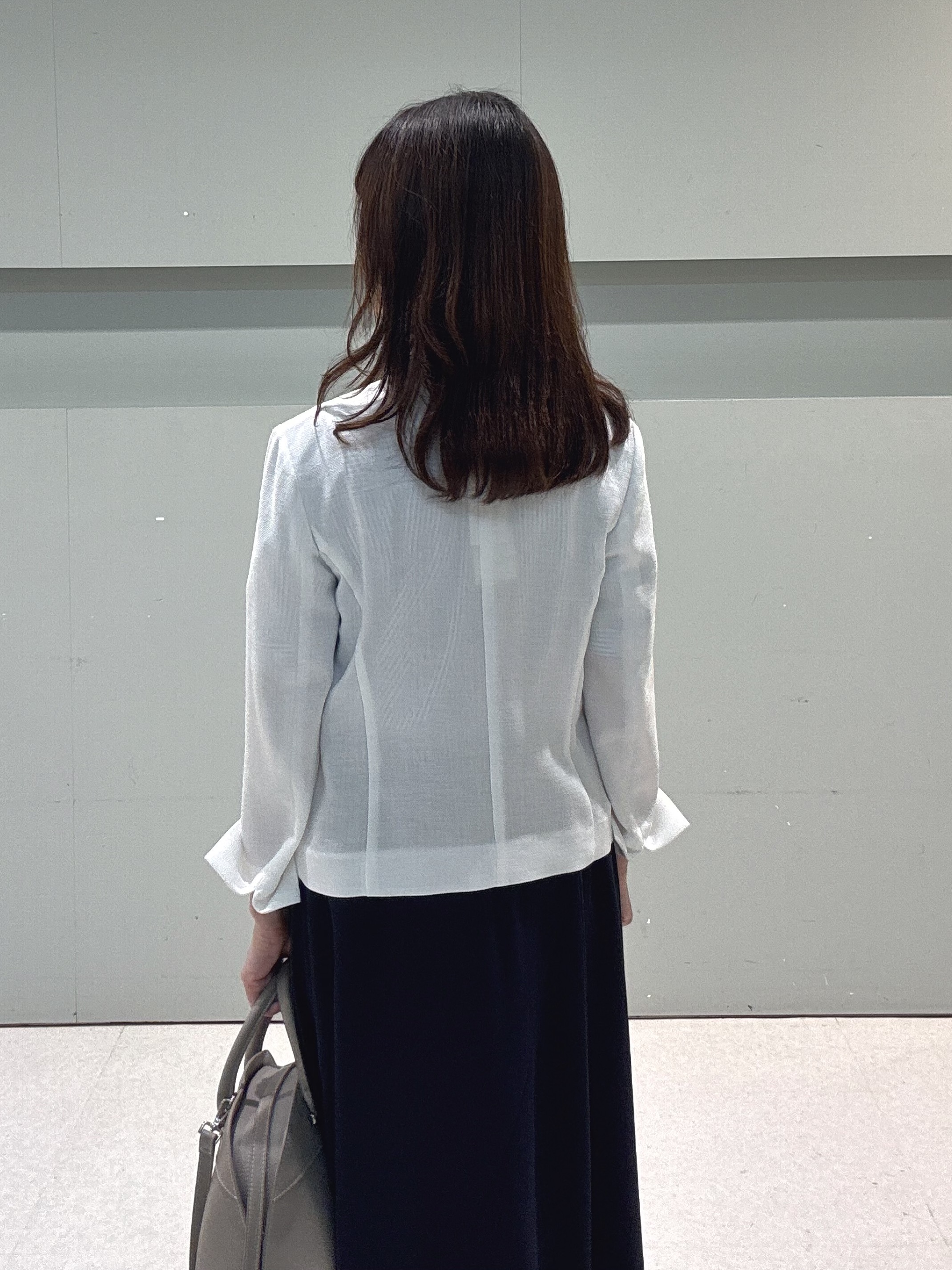 makiさんの「UNTITLED｜【清涼感/洗える】ミニマルシルエットジャケット」を使ったコーディネート