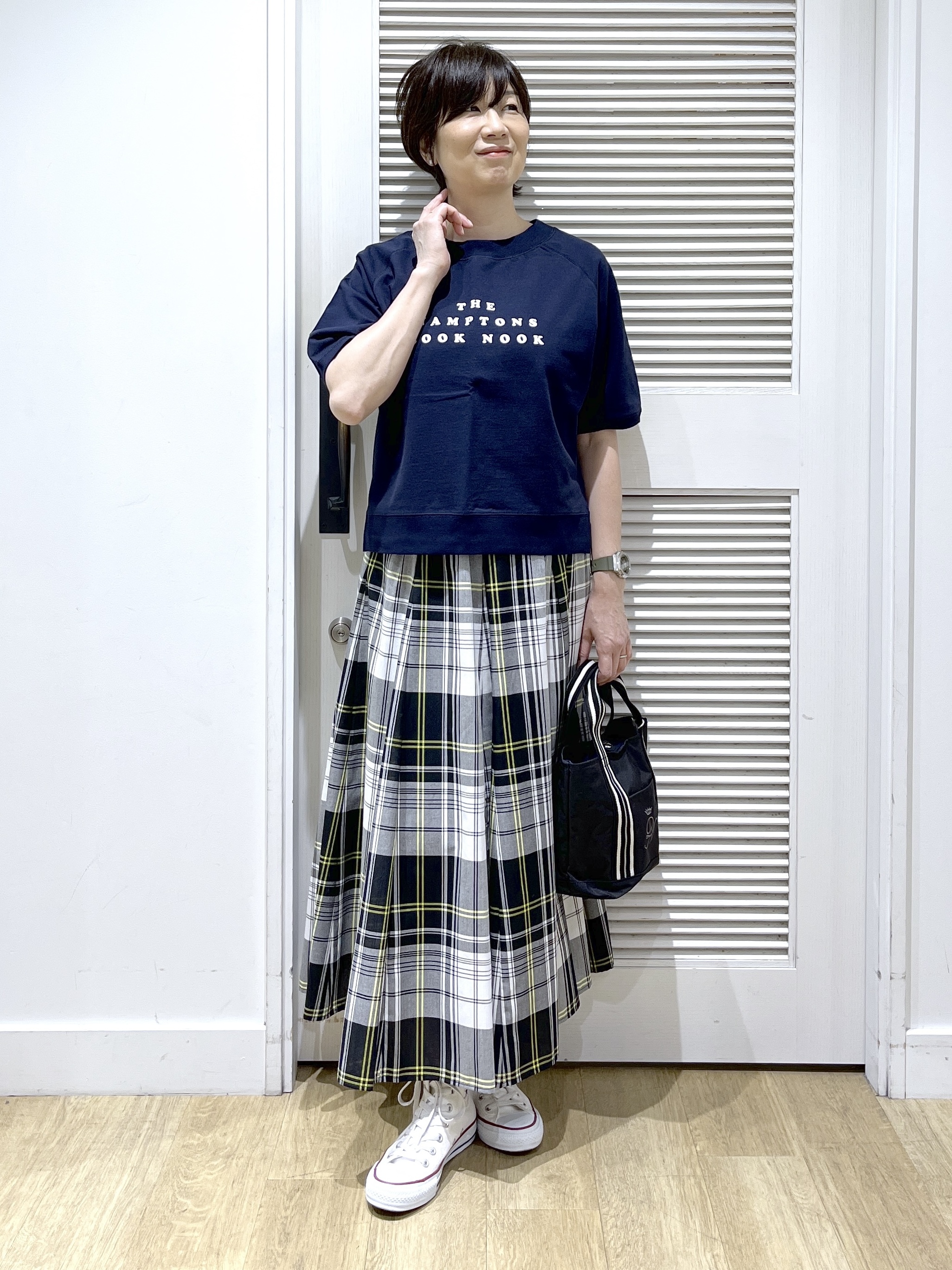 Miyazakiさんの「Dessin｜【洗える】フロッキーロゴ裏毛プルオーバー」を使ったコーディネート