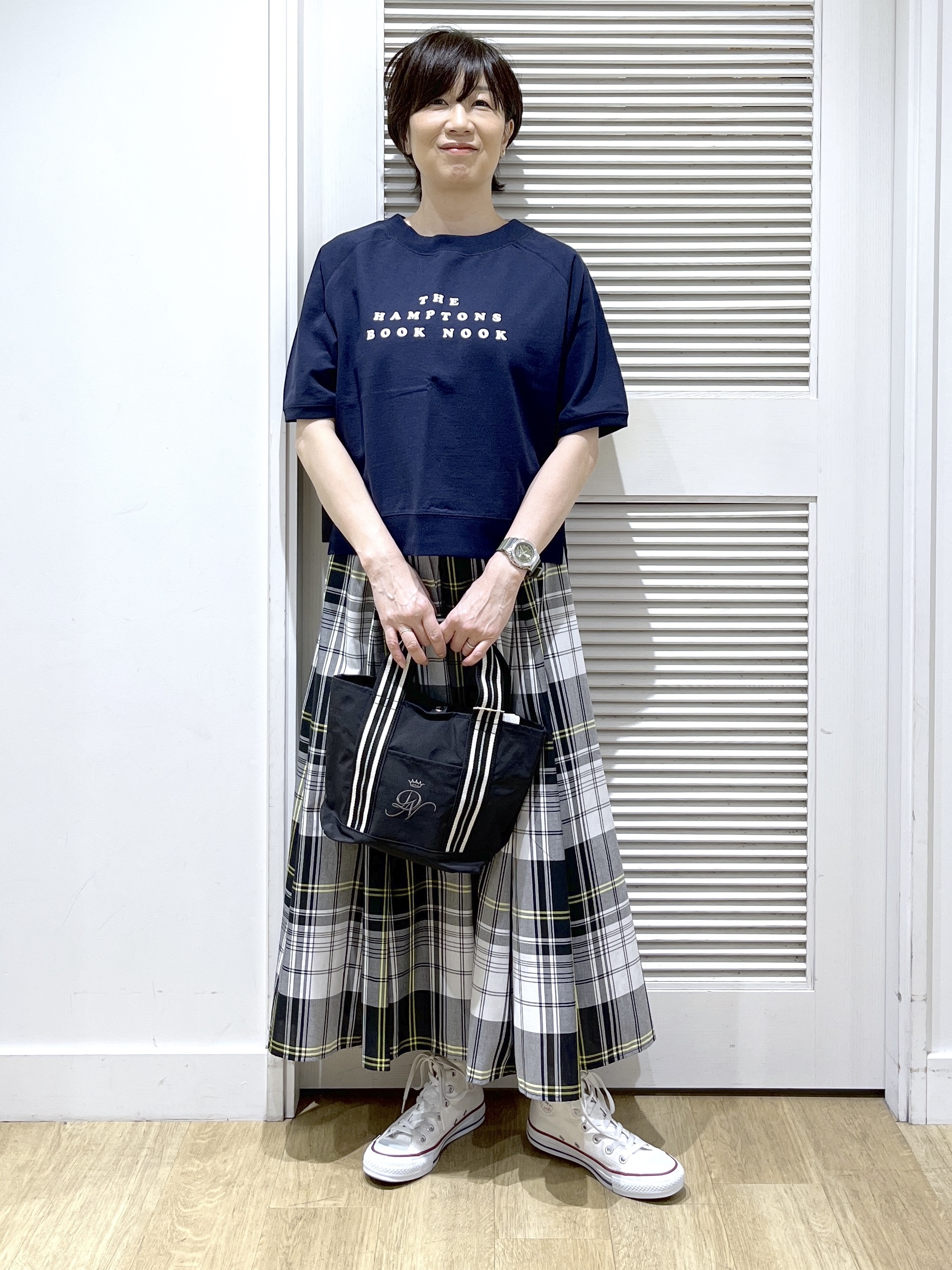 Miyazakiさんの「Dessin｜【洗える】フロッキーロゴ裏毛プルオーバー」を使ったコーディネート