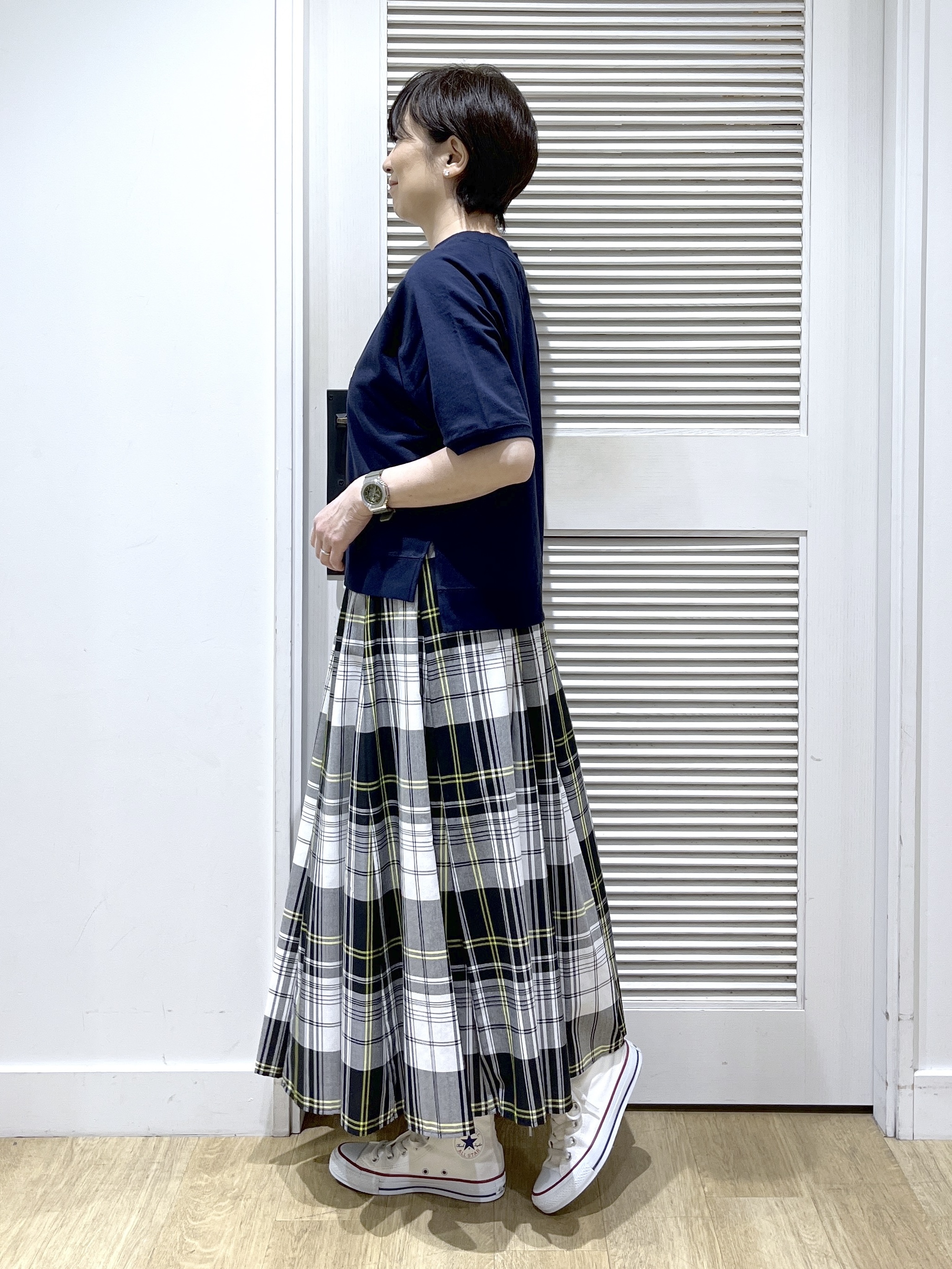 Miyazakiさんの「Dessin｜【洗える】フロッキーロゴ裏毛プルオーバー」を使ったコーディネート