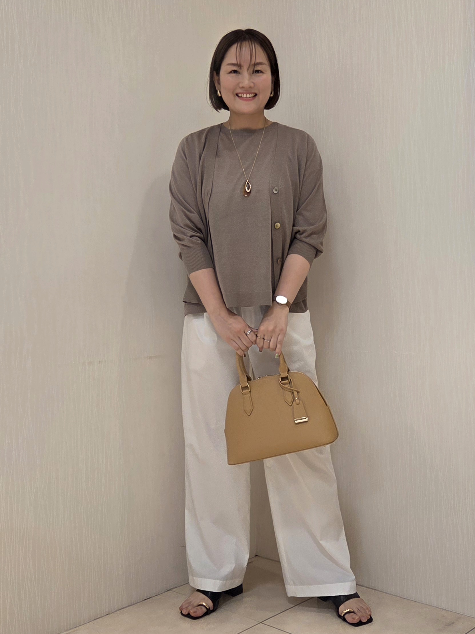 naokoさんの「UNTITLED｜【アンサンブル可/シアー】リネンエステルカーディガン」を使ったコーディネート