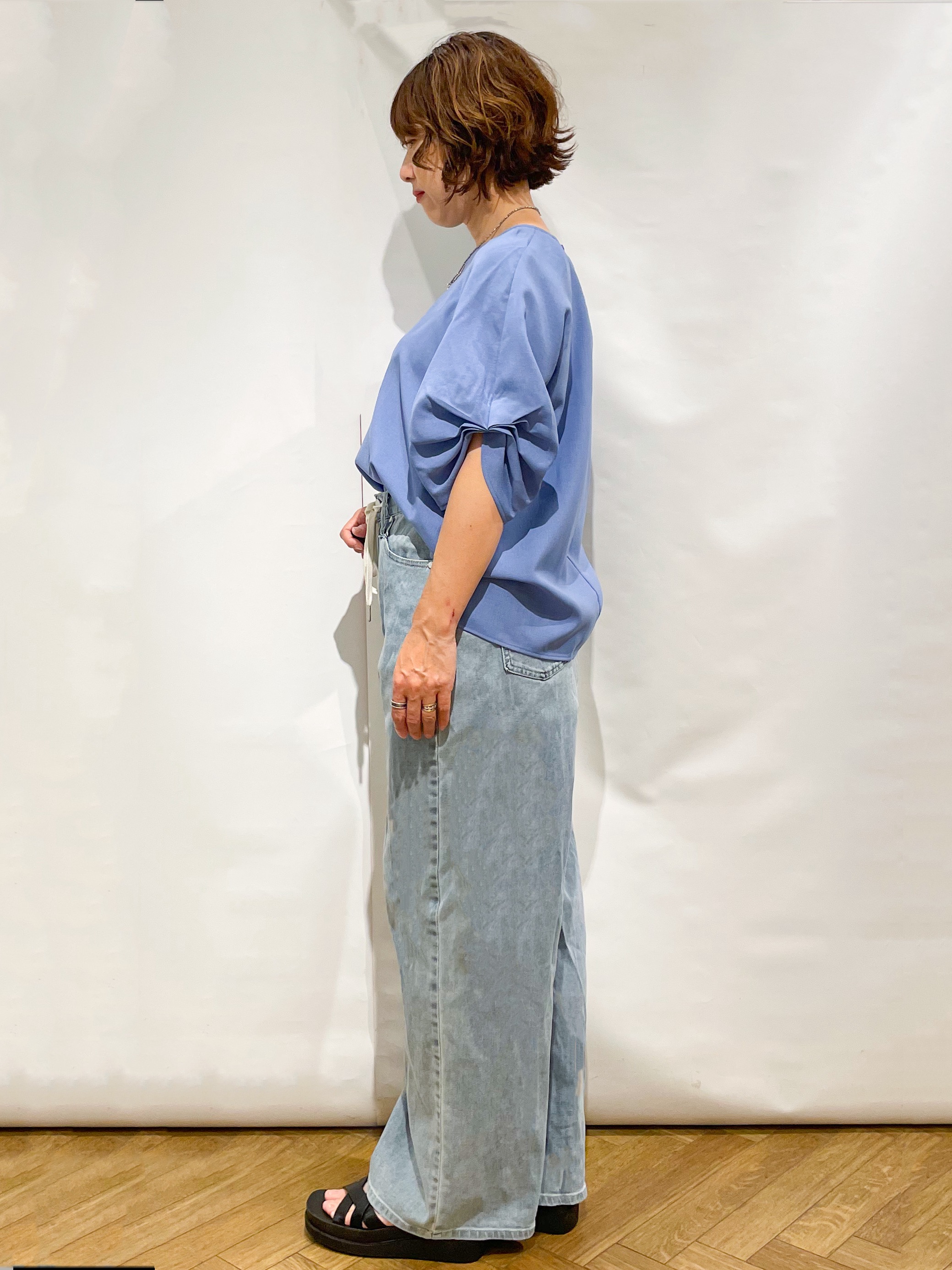 なかさんの「index｜【接触冷感／吸水速乾】リネンライク タックスリーブブラウス《セットアップ対応／洗濯機OK》」を使ったコーディネート