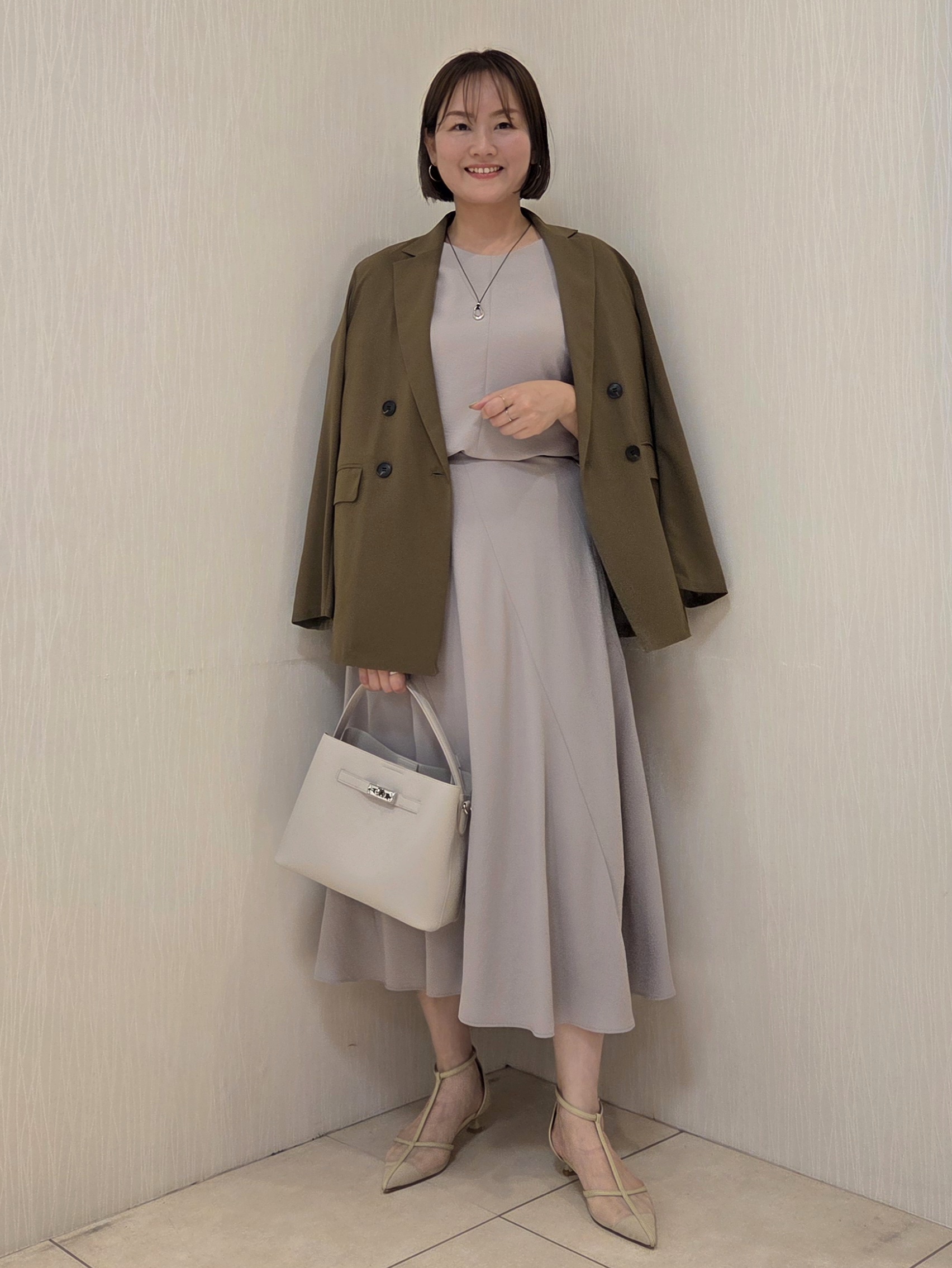 naokoさんの「UNTITLED｜【セットアップ可/UVカット/前後2WAY】リラクシーフレンチスリーブブラウス」を使ったコーディネート