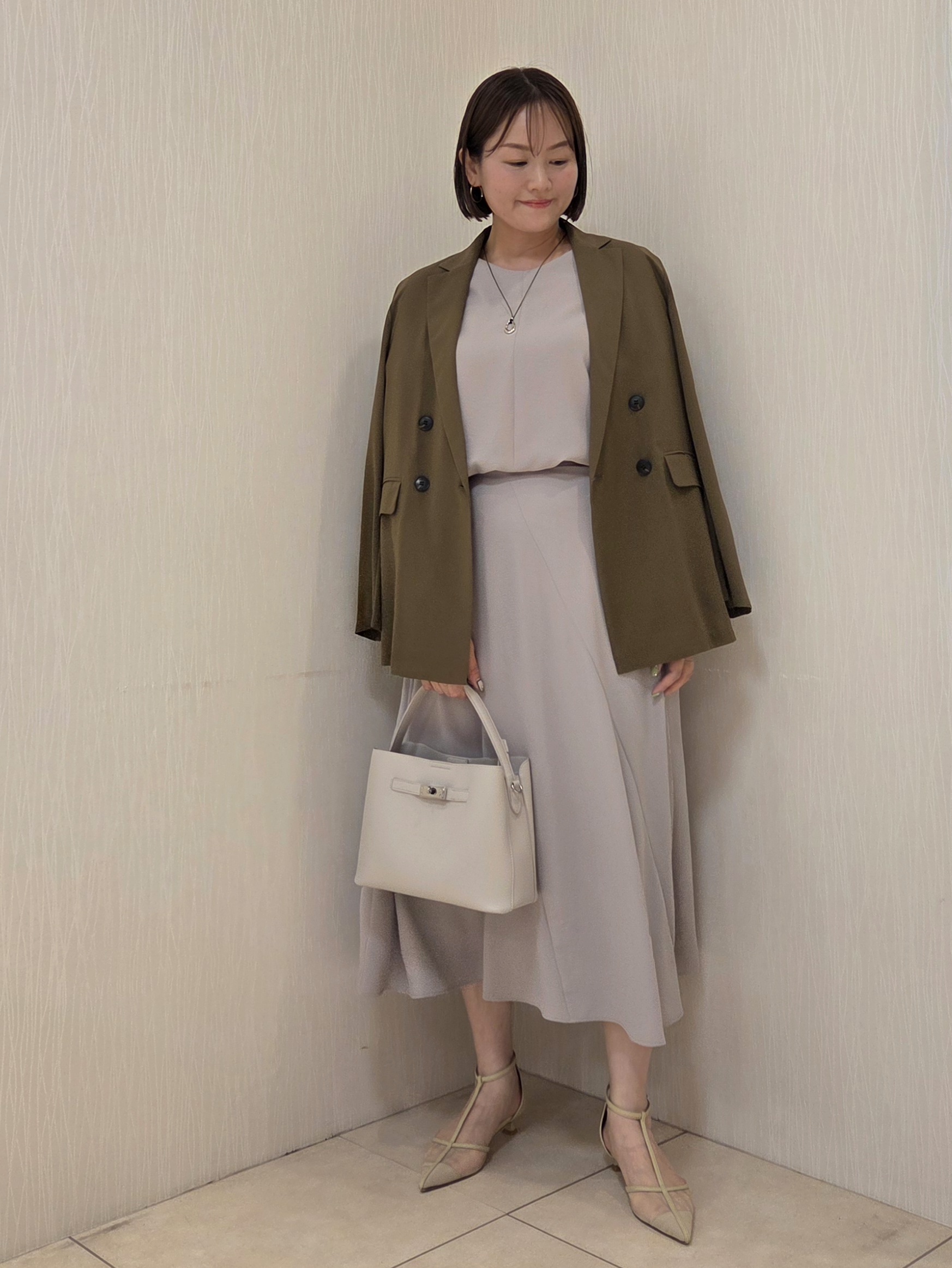naokoさんの「UNTITLED｜【セットアップ可/UVカット/前後2WAY】リラクシーフレンチスリーブブラウス」を使ったコーディネート
