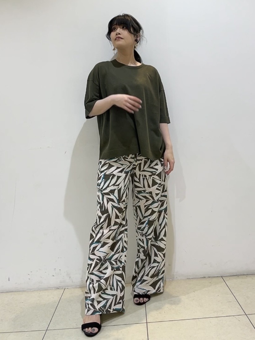 watanabeさんの「UNTITLED｜【アンサンブル可/Tシャツ風/ゆったり】リラックスニットトップス」を使ったコーディネート