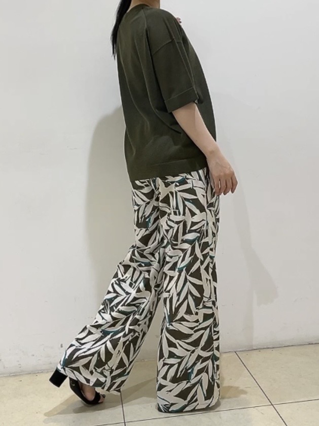 watanabeさんの「UNTITLED｜【アンサンブル可/Tシャツ風/ゆったり】リラックスニットトップス」を使ったコーディネート