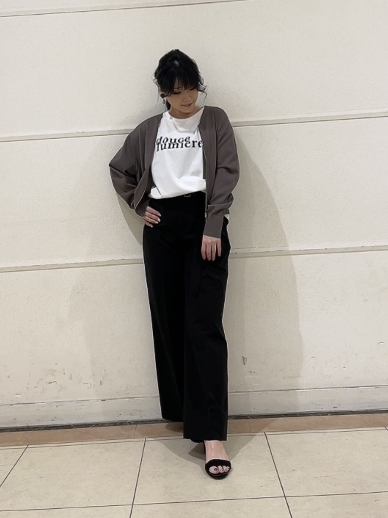 watanabeさんの「UNTITLED｜【アンサンブル可/日除け・冷房対策】シアーレーヨンZIPカーディガン」を使ったコーディネート