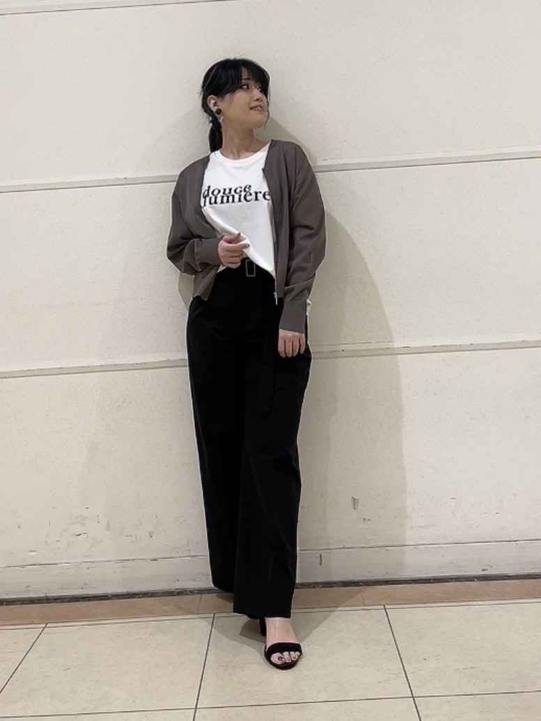 watanabeさんの「UNTITLED｜【アンサンブル可/日除け・冷房対策】シアーレーヨンZIPカーディガン」を使ったコーディネート