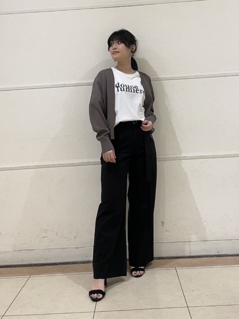 watanabeさんの「UNTITLED｜【アンサンブル可/日除け・冷房対策】シアーレーヨンZIPカーディガン」を使ったコーディネート