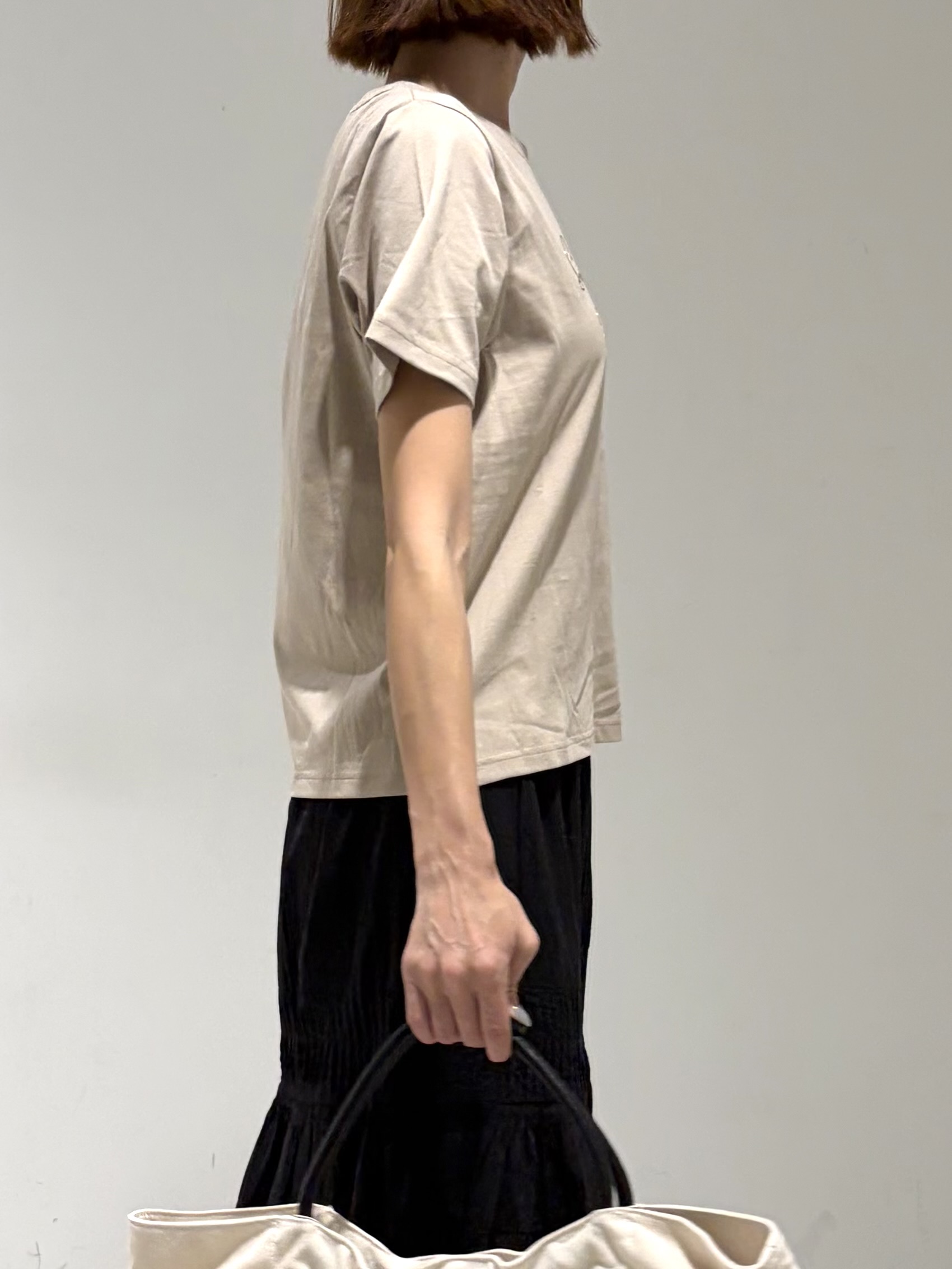 shioriさんの「INDIVI｜3DプリントロゴTシャツ【再入荷】」を使ったコーディネート