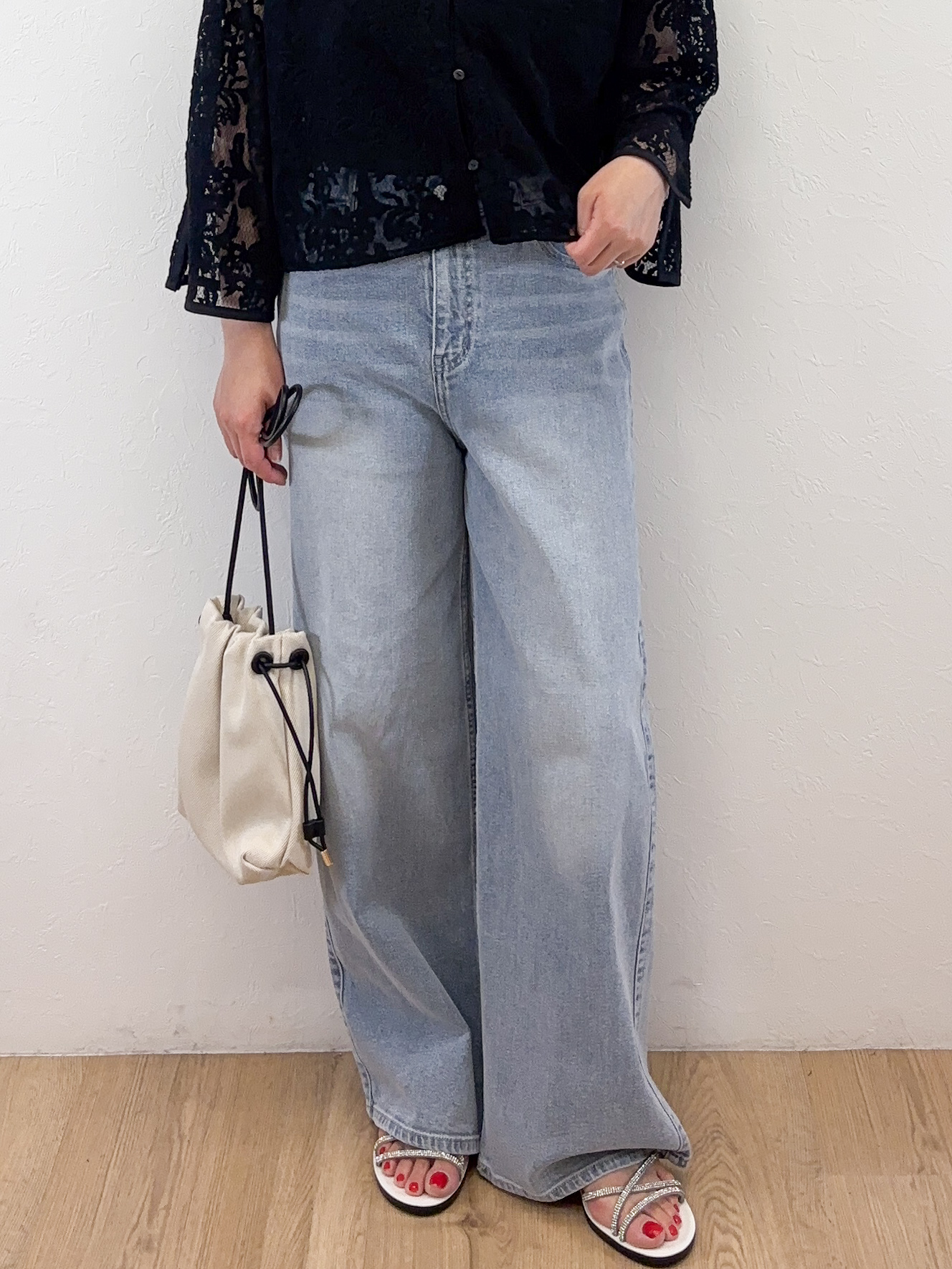 Takeさんの「OPAQUE.CLIP｜刺繍レースショートブラウス【洗える】」を使ったコーディネート