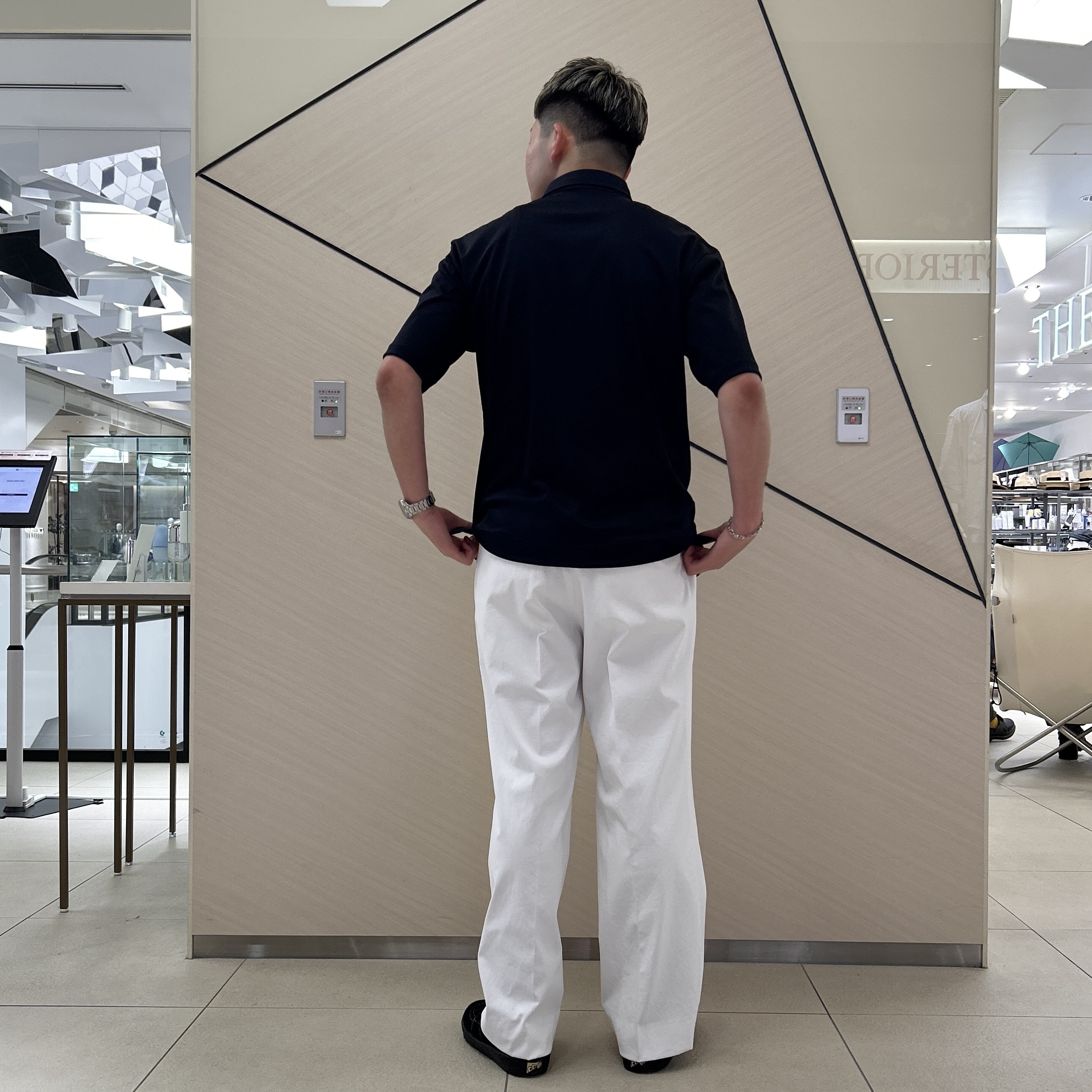 千葉亮太さんの「DRESSTERIOR｜【接触冷感/抗菌防臭/消臭/Safari5月号掲載】ICE CLEAR COTTON オーバーフィッ」を使ったコーディネート
