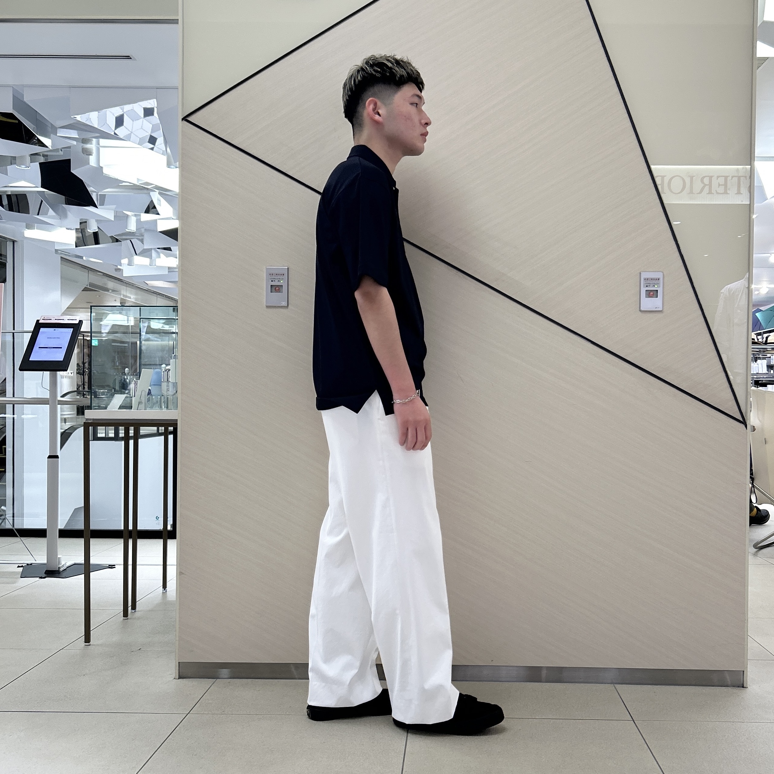 千葉亮太さんの「DRESSTERIOR｜【接触冷感/抗菌防臭/消臭/Safari5月号掲載】ICE CLEAR COTTON オーバーフィッ」を使ったコーディネート