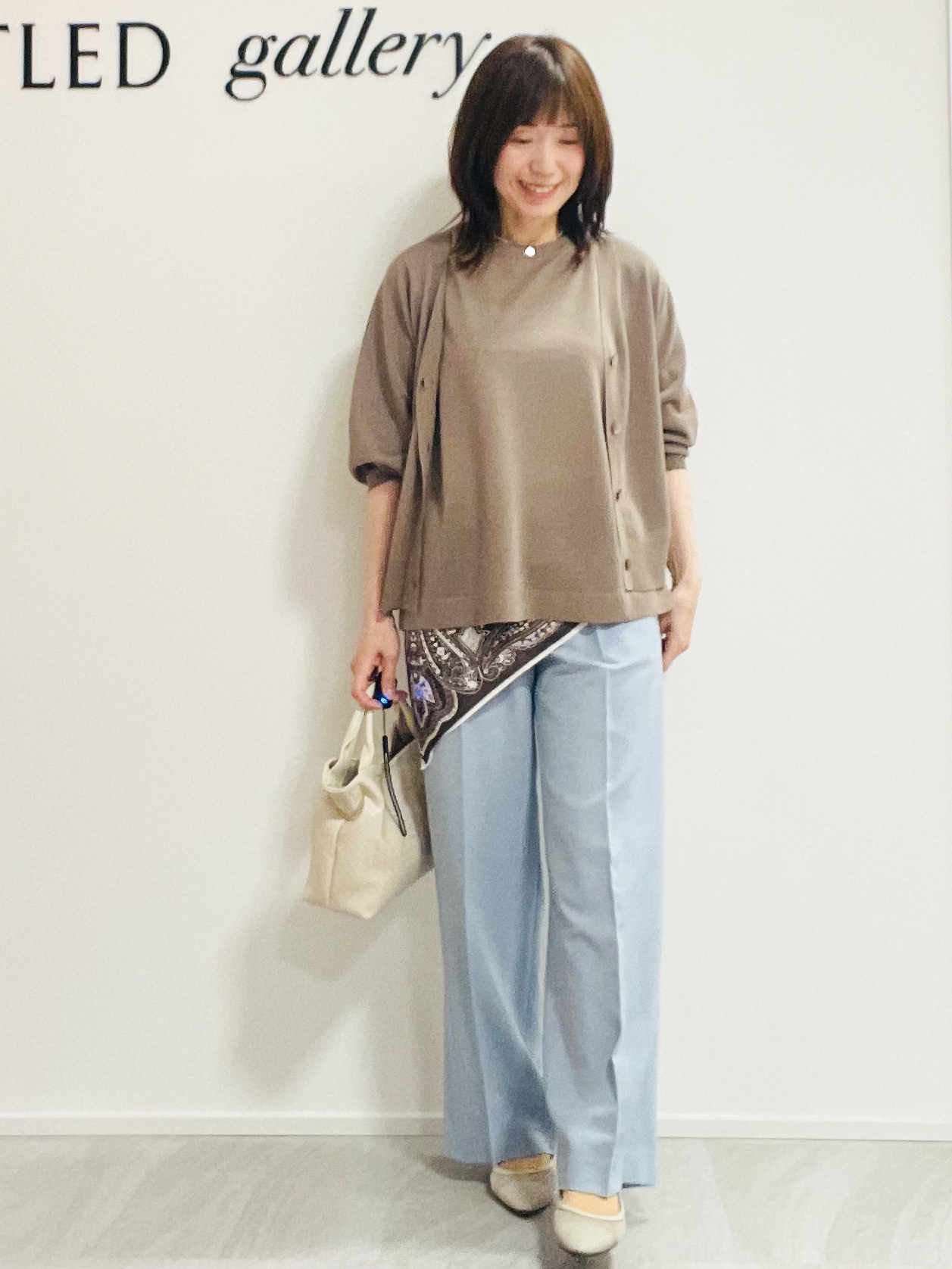 めいさんの「UNTITLED｜【アンサンブル可/シアー】リネンエステルカーディガン」を使ったコーディネート