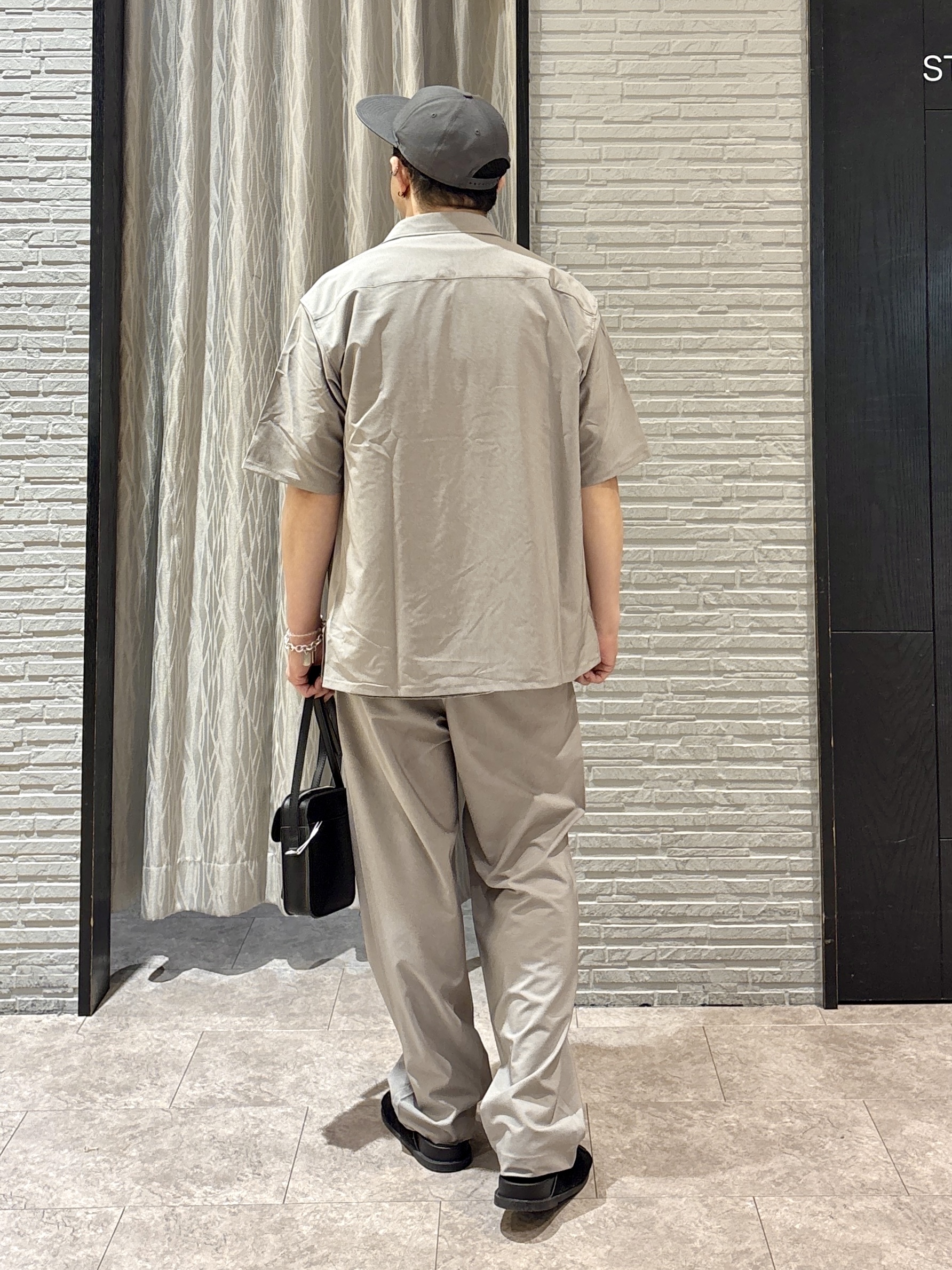 Pーyamaさんの「THE SHOP TK｜クールウェザー 半袖シャツ 接触冷感／洗濯機OK／セットアップ可」を使ったコーディネート