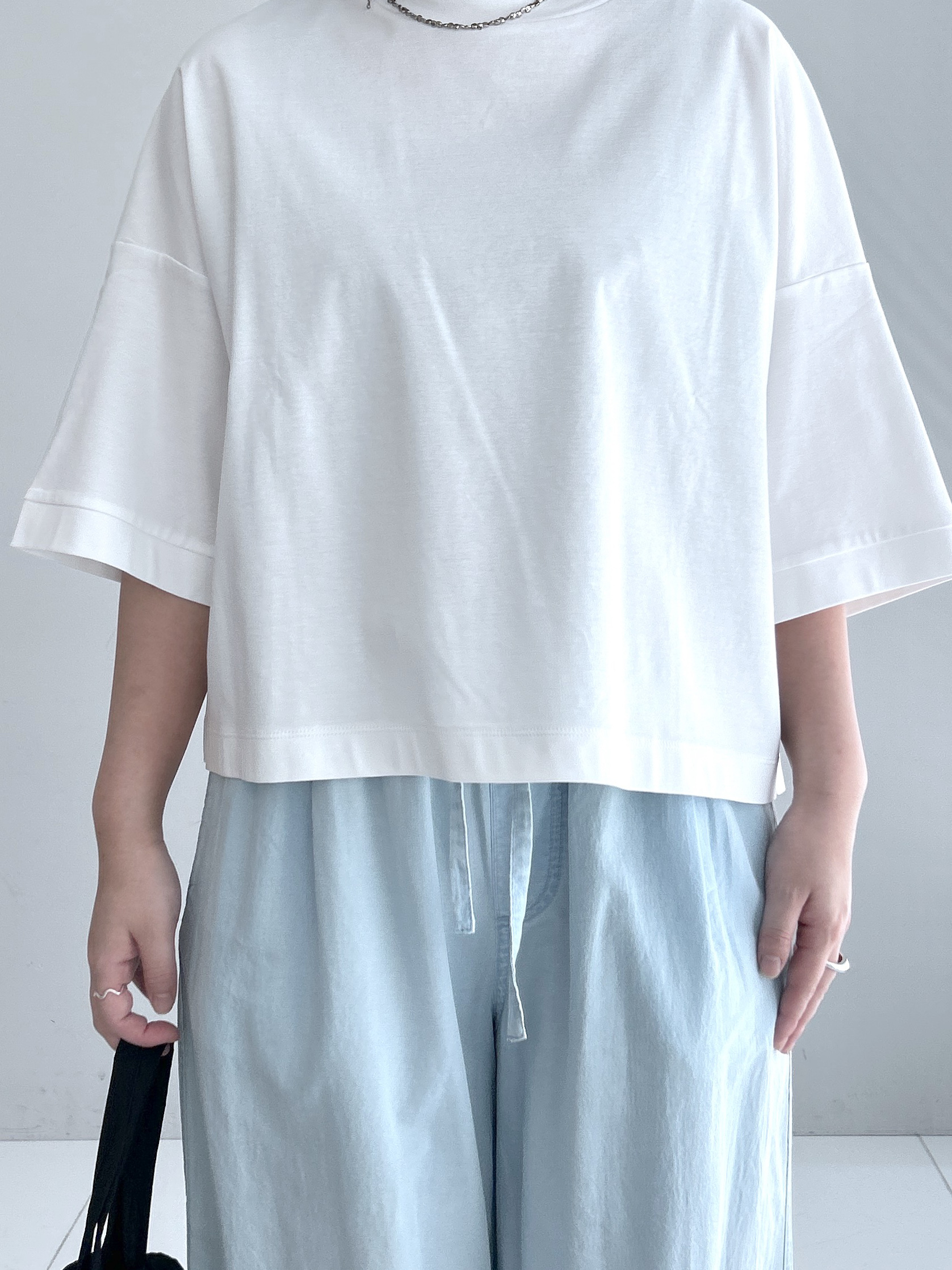 Hirokaさんの「Dessin｜【体型カバー】美光沢カットソーボクシーシルエット」を使ったコーディネート