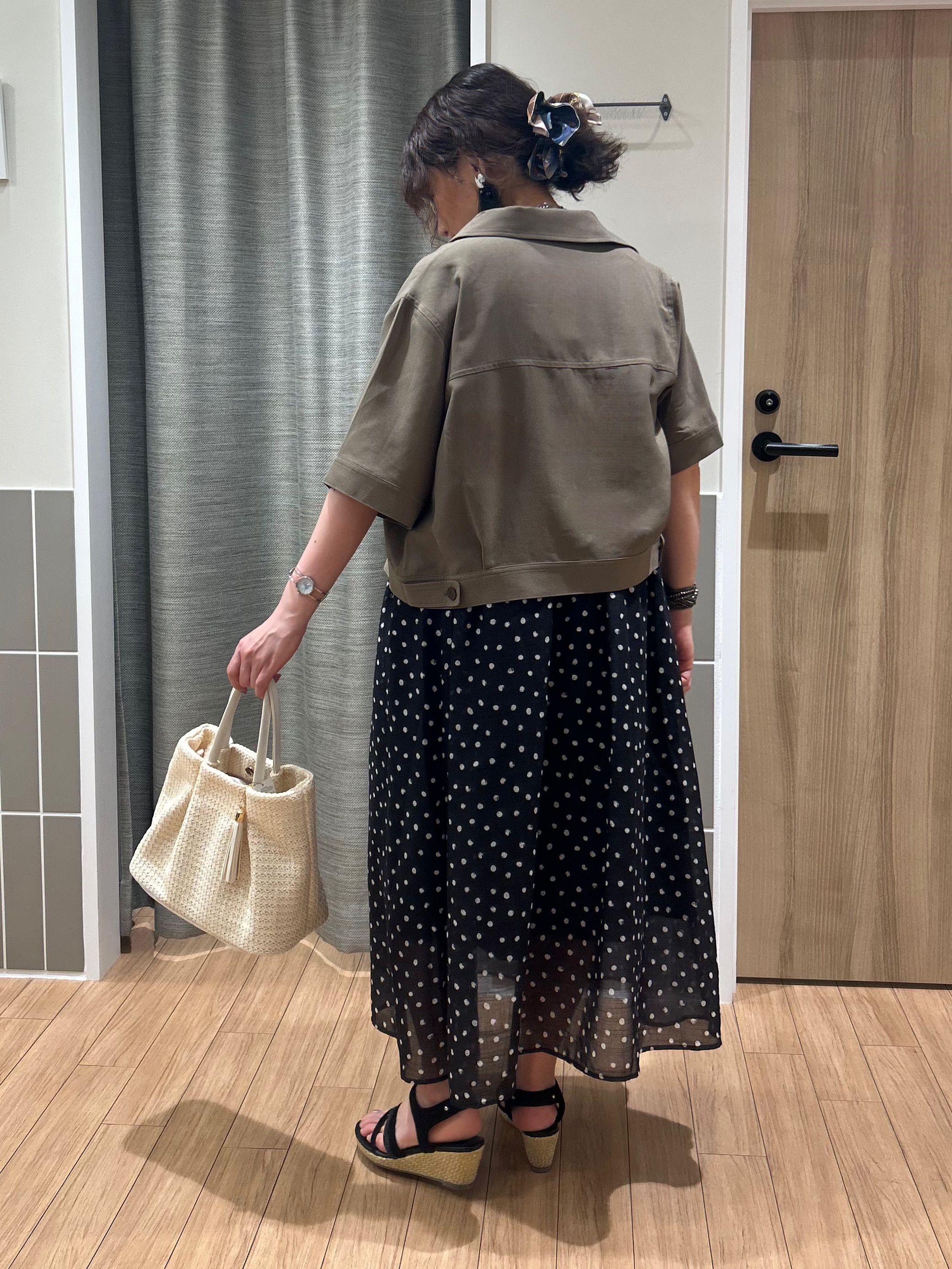よっしーさんの「grove｜【吸水速乾・通気性・洗える】衿付きハーフジャケット」を使ったコーディネート