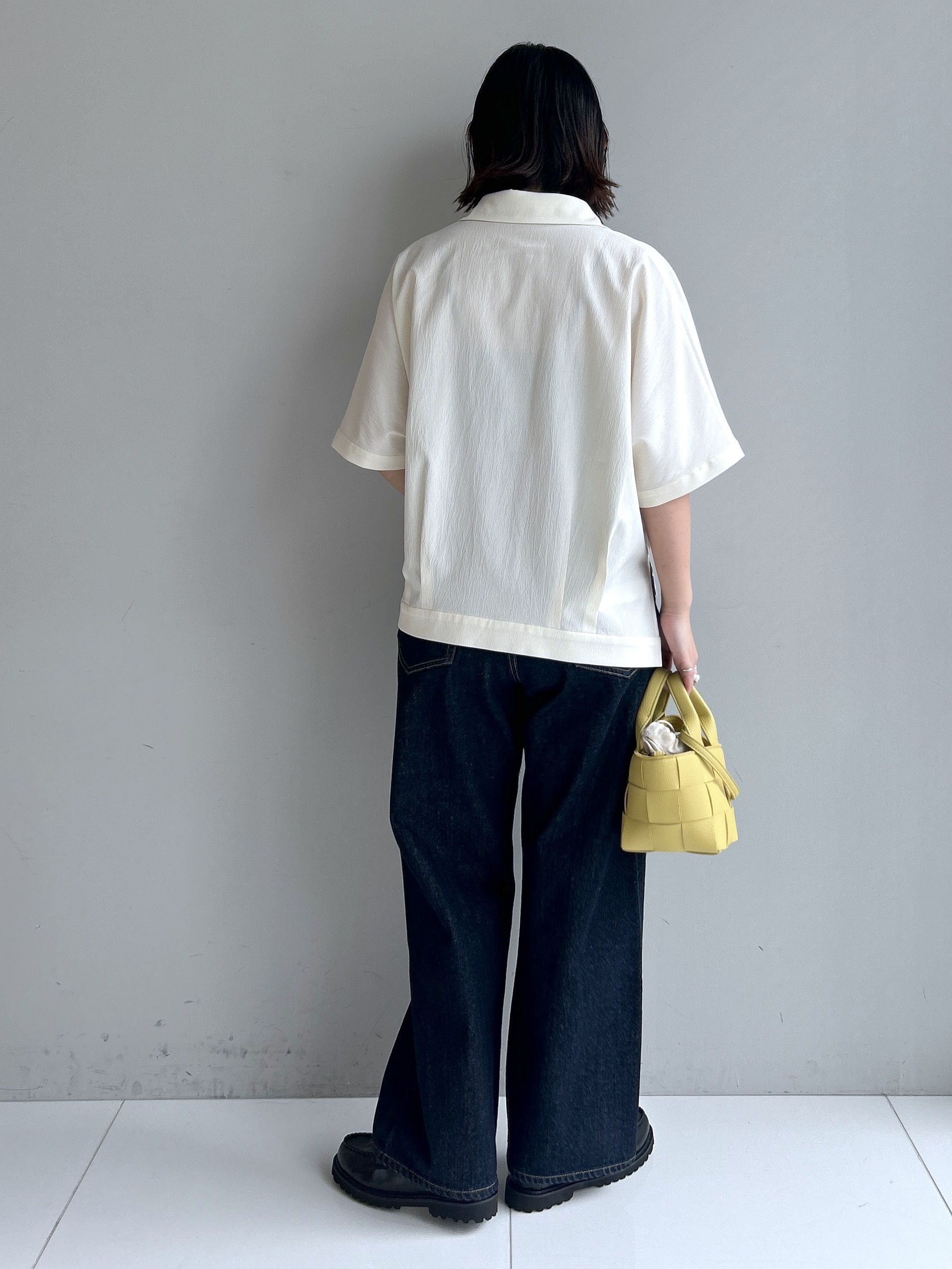 Hirokaさんの「Dessin｜タックヘム クロップドシュリンクシャツ」を使ったコーディネート