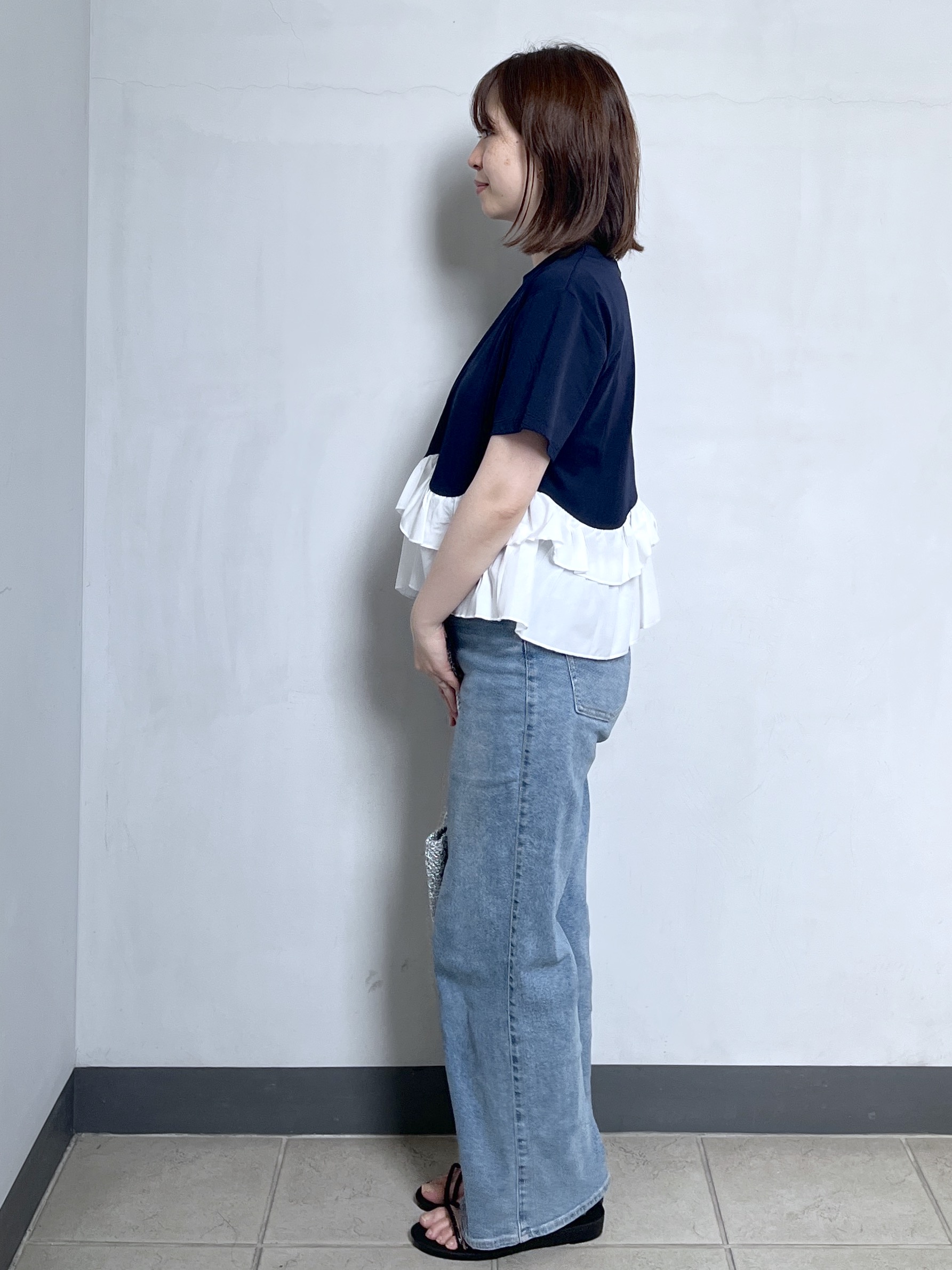 mikiさんの「OPAQUE.CLIP｜裾フリルドッキングTシャツ【洗濯機OK】」を使ったコーディネート