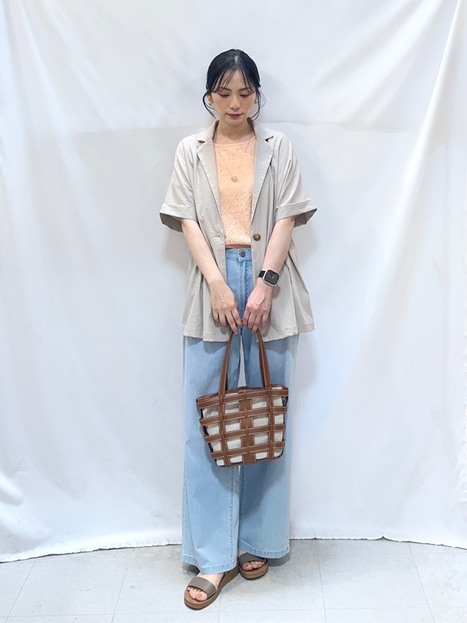 𝐇𝐢𝐫𝐨𝐦𝐢さんの「SHOO･LA･RUE｜【高レビュー/洗濯機可/セットアップ可】軽凛(かろりん) 半袖ジャケット」を使ったコーディネート