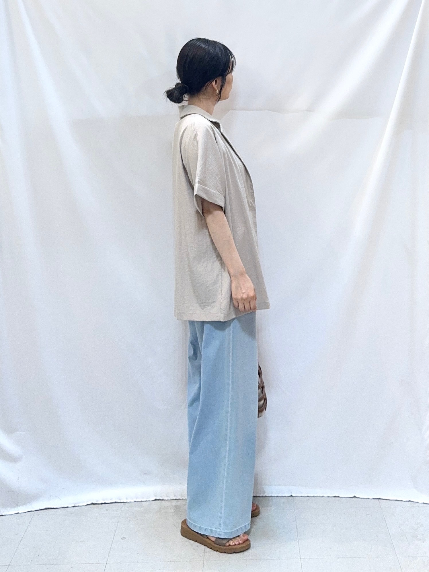 𝐇𝐢𝐫𝐨𝐦𝐢さんの「SHOO･LA･RUE｜【高レビュー/洗濯機可/セットアップ可】軽凛(かろりん) 半袖ジャケット」を使ったコーディネート