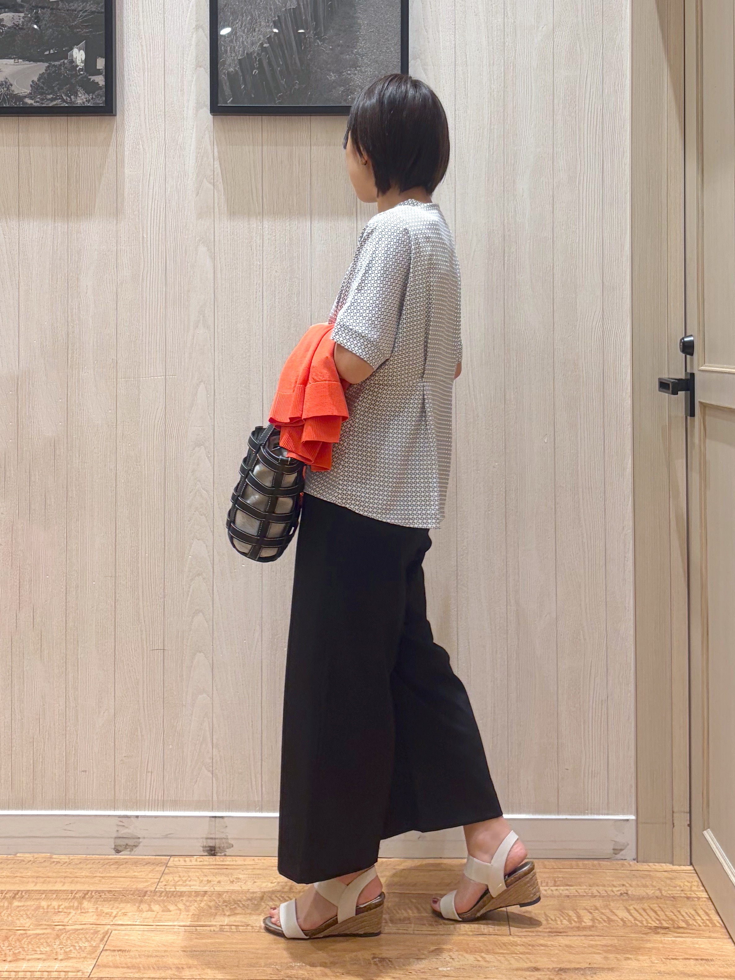 shirayuuuさんの「SHOO･LA･RUE｜【洗濯機可/S-LL】オンにもオフにも マルチに使えるボタンレスカーディガン」を使ったコーディネート