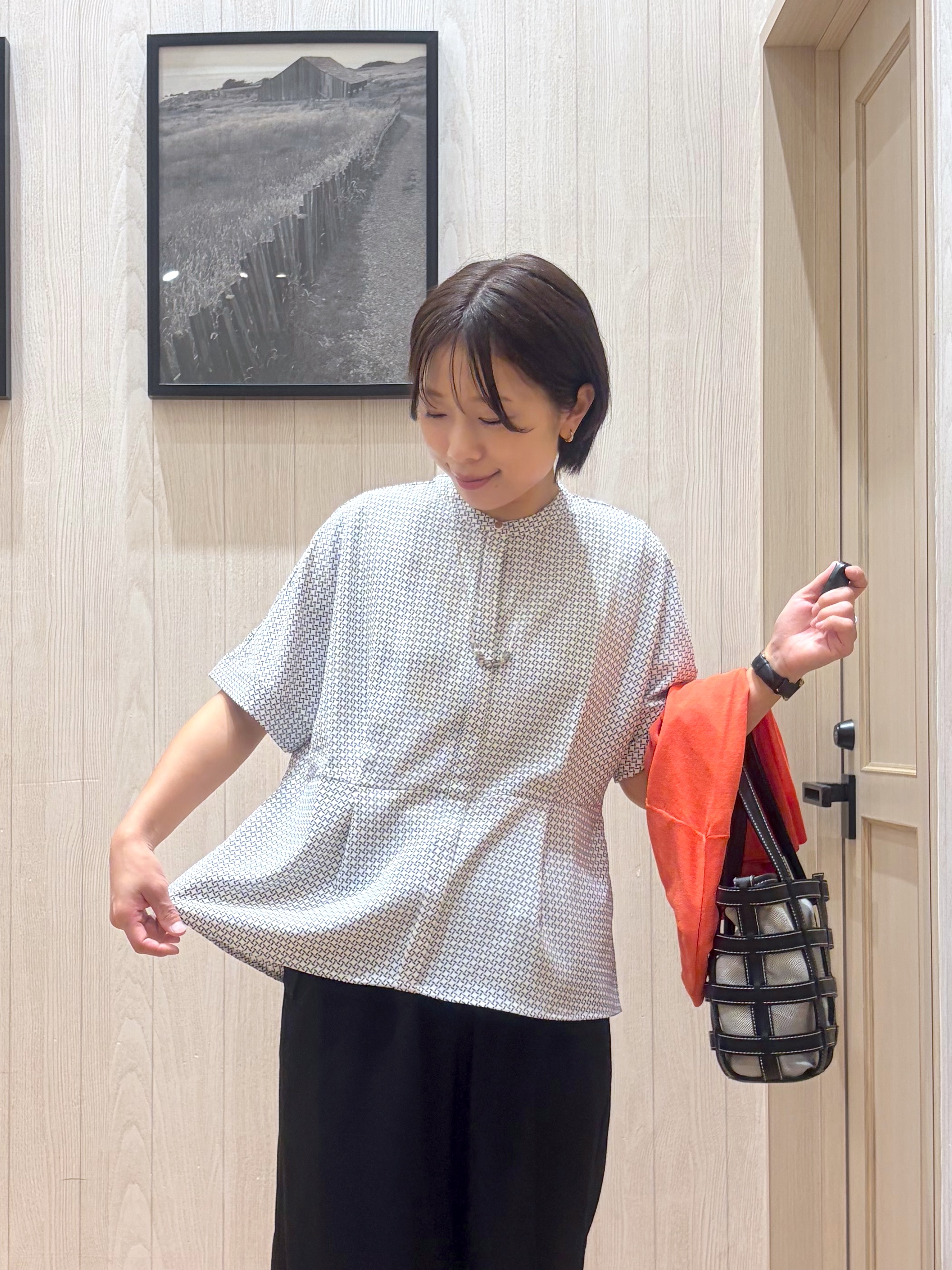 shirayuuuさんの「SHOO･LA･RUE｜【洗濯機可/S-LL】オンにもオフにも マルチに使えるボタンレスカーディガン」を使ったコーディネート
