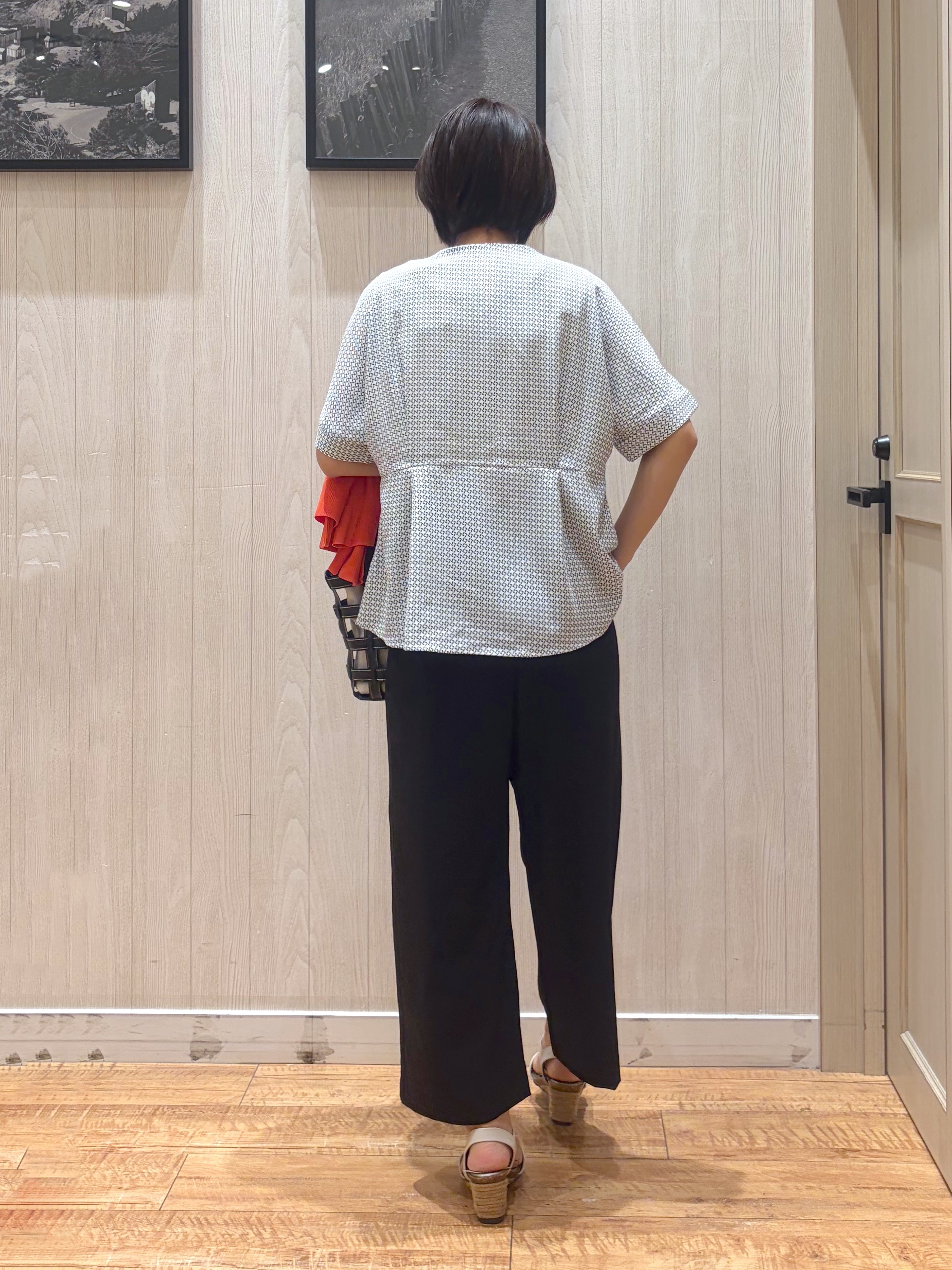 shirayuuuさんの「SHOO･LA･RUE｜【洗濯機可/S-LL】オンにもオフにも マルチに使えるボタンレスカーディガン」を使ったコーディネート