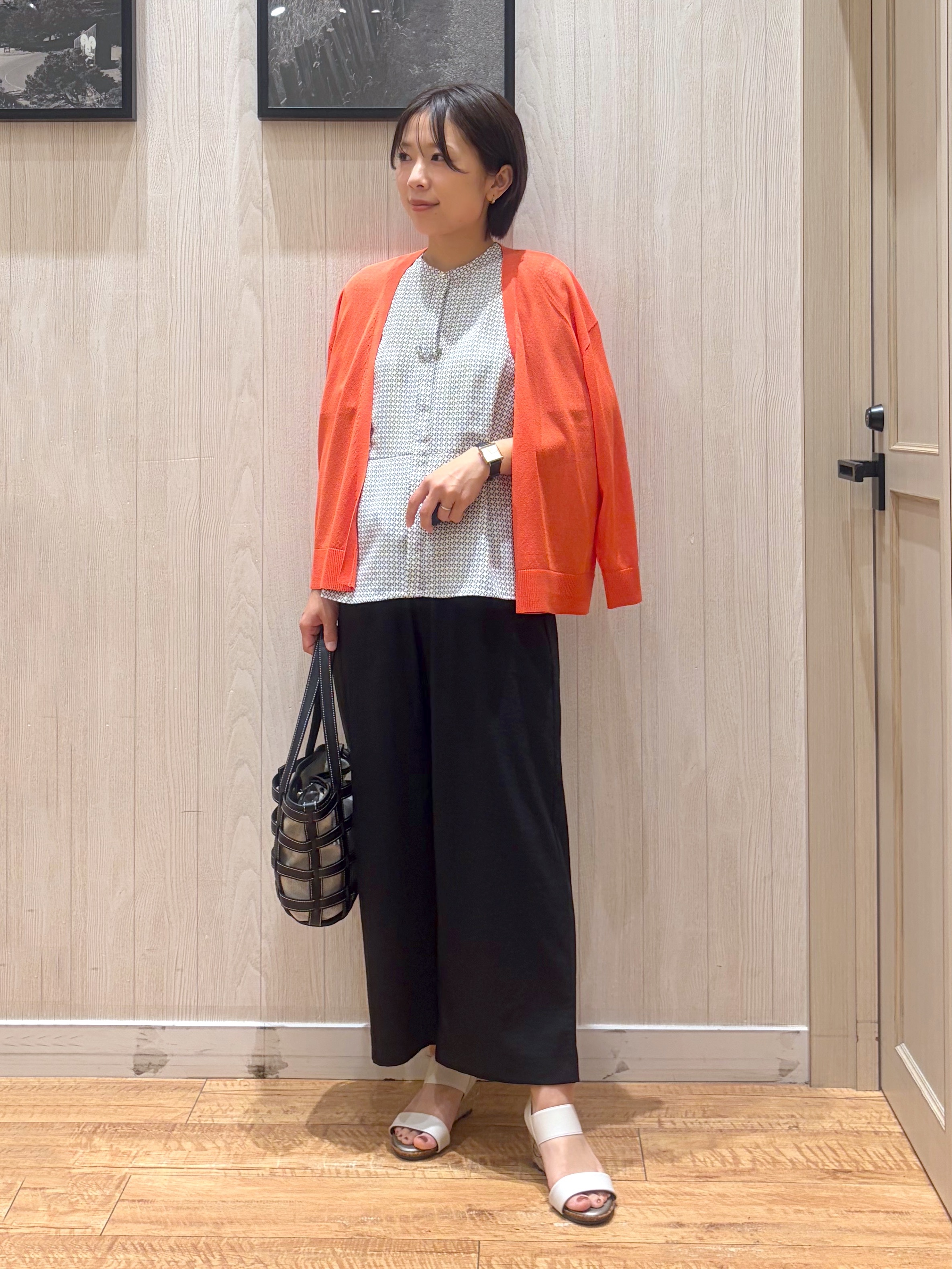 shirayuuuさんの「SHOO･LA･RUE｜【洗濯機可/S-LL】オンにもオフにも マルチに使えるボタンレスカーディガン」を使ったコーディネート