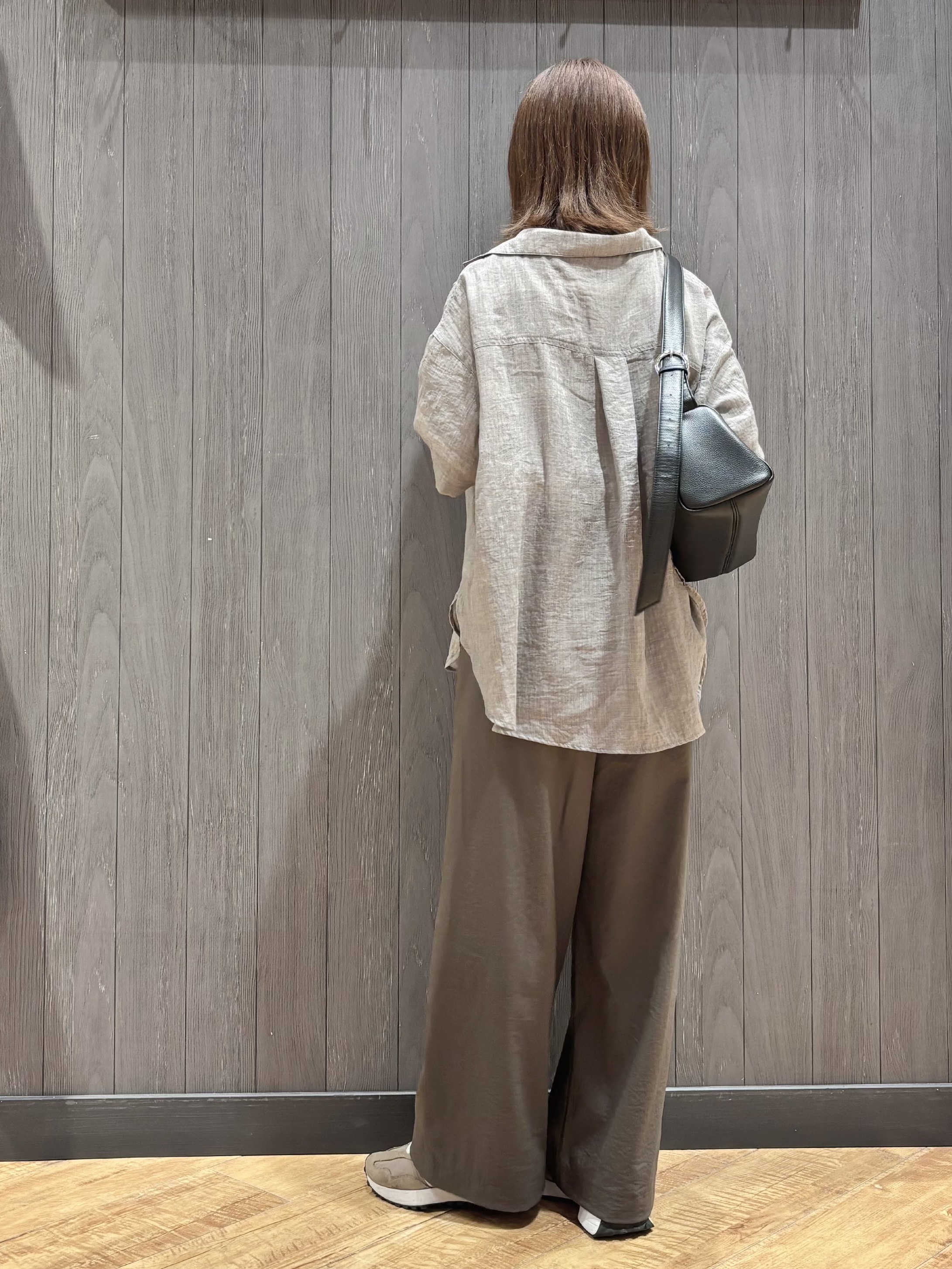 meiさんの「SHOO･LA･RUE｜【S-LL】ナチュラルに決まる 半袖シアーシャツジャケット」を使ったコーディネート