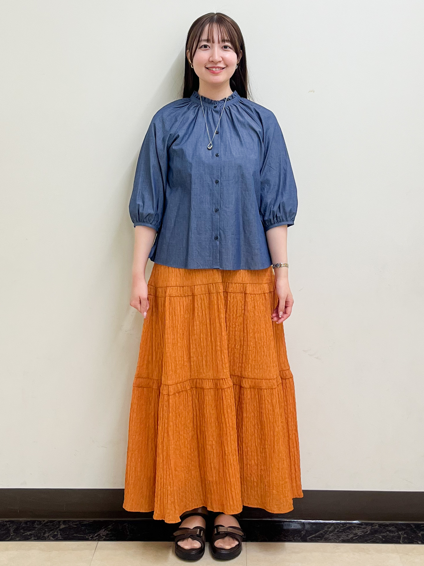 mikikoさんの「Reflect｜プチハイネック フリルデザインブラウス」を使ったコーディネート