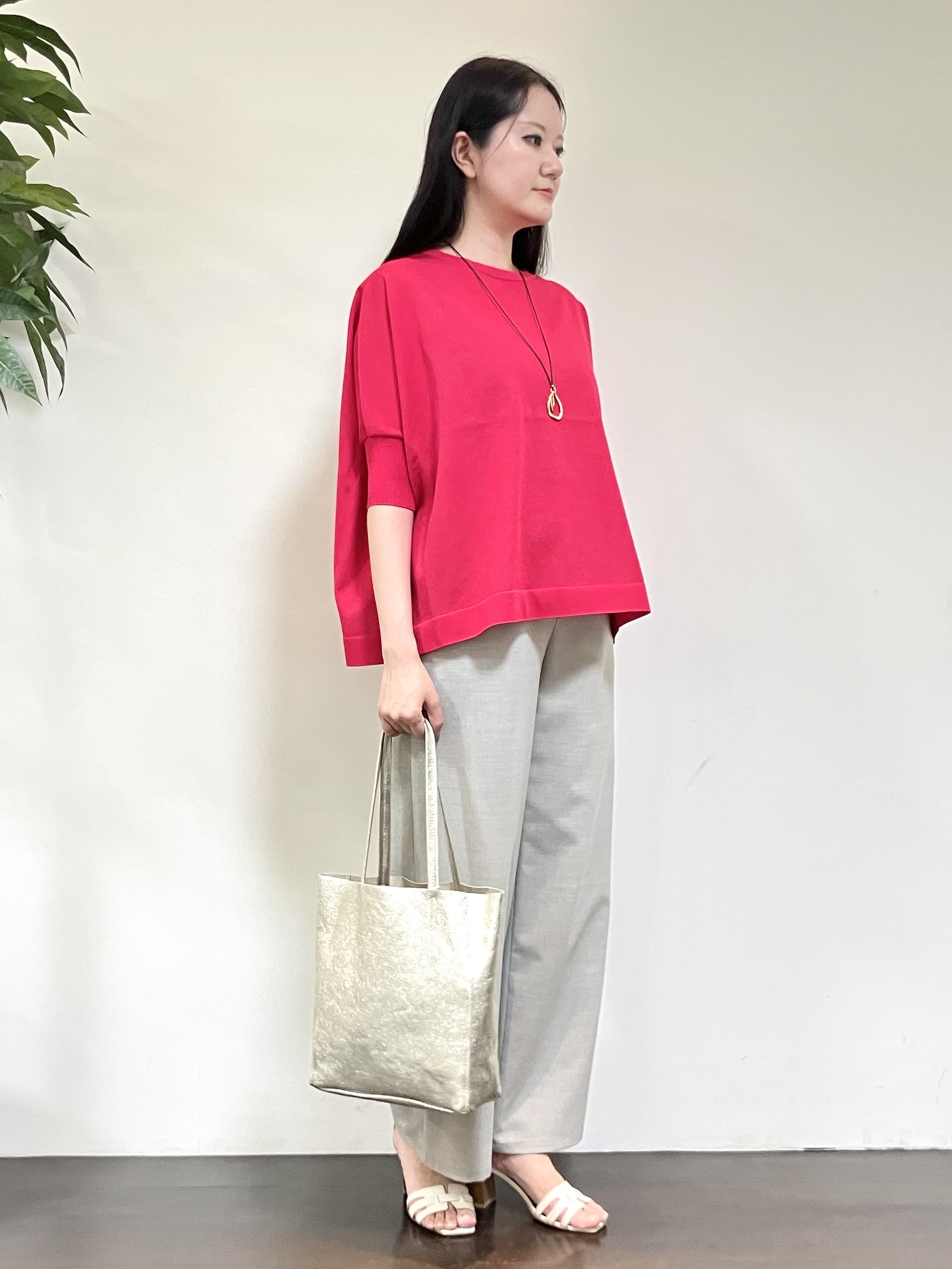 カレンさんの「UNTITLED｜【アンサンブル可/洗える】シアーレーヨンニット」を使ったコーディネート
