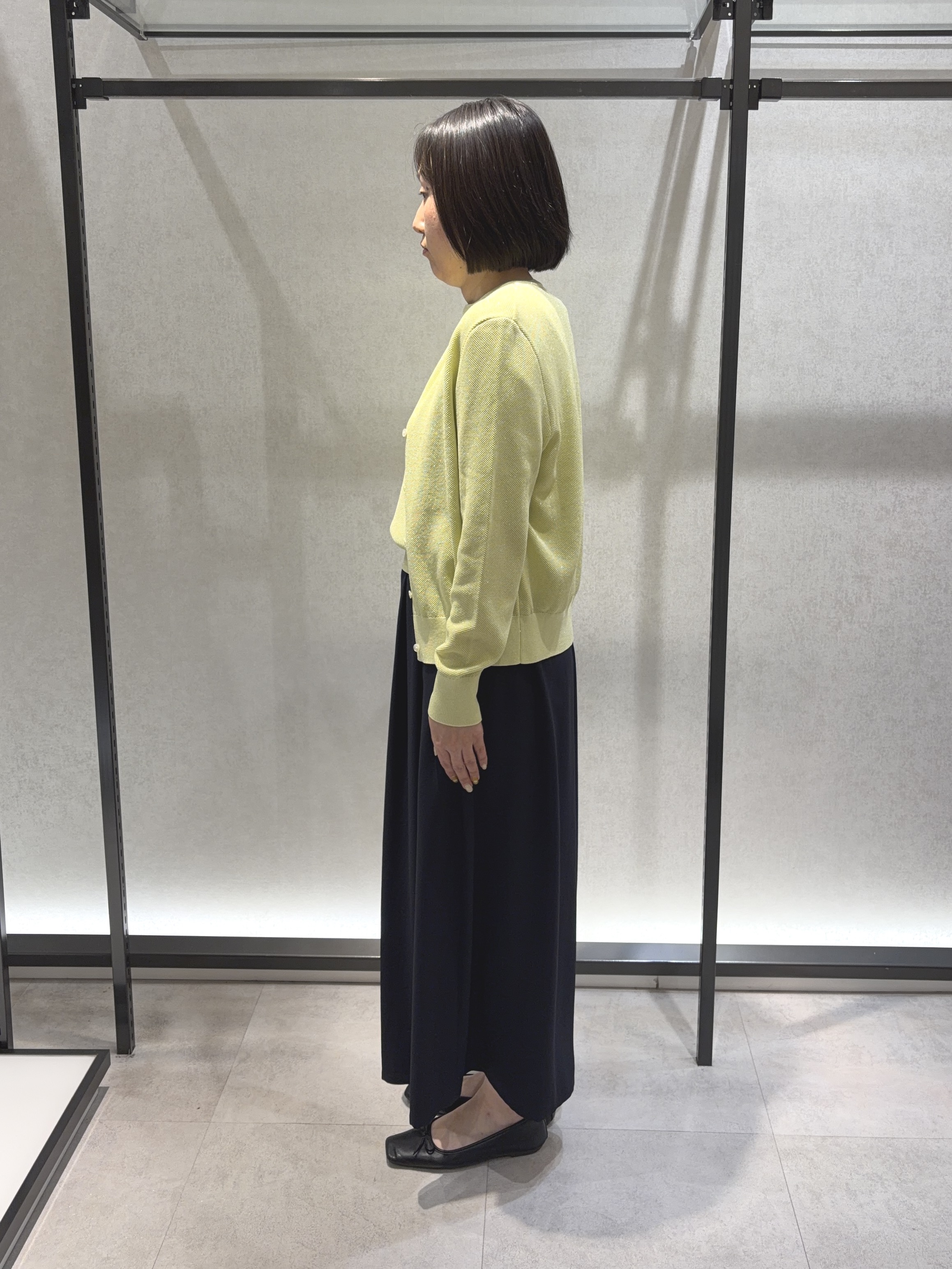 わたなべさんの「UNTITLED｜◆【アンサンブル可】ラメ混クルーネックカーディガン」を使ったコーディネート
