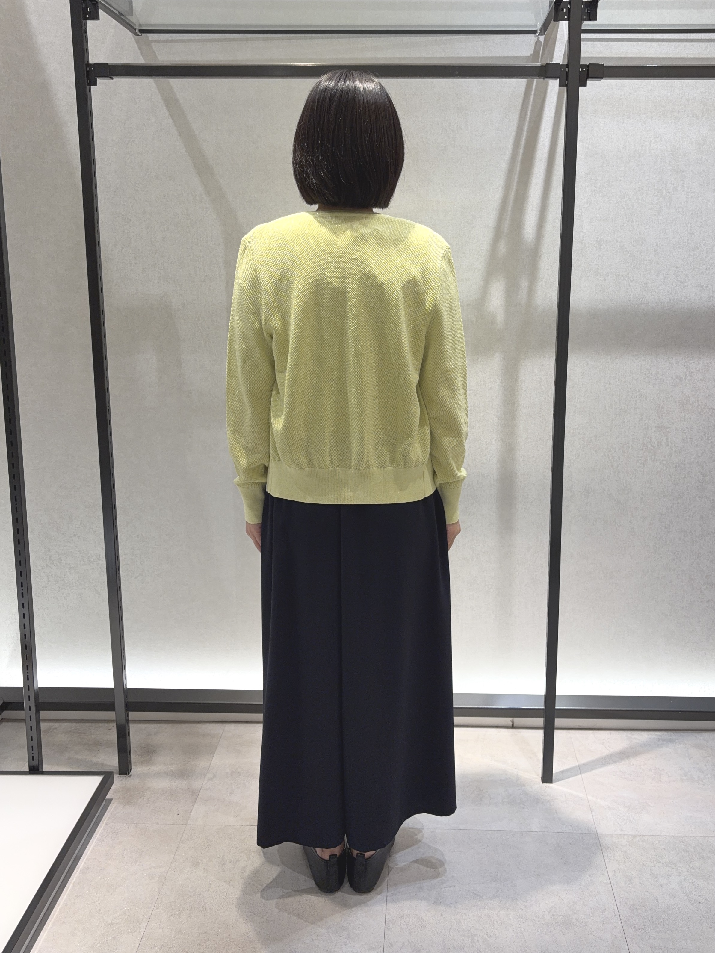 わたなべさんの「UNTITLED｜◆【アンサンブル可】ラメ混クルーネックカーディガン」を使ったコーディネート