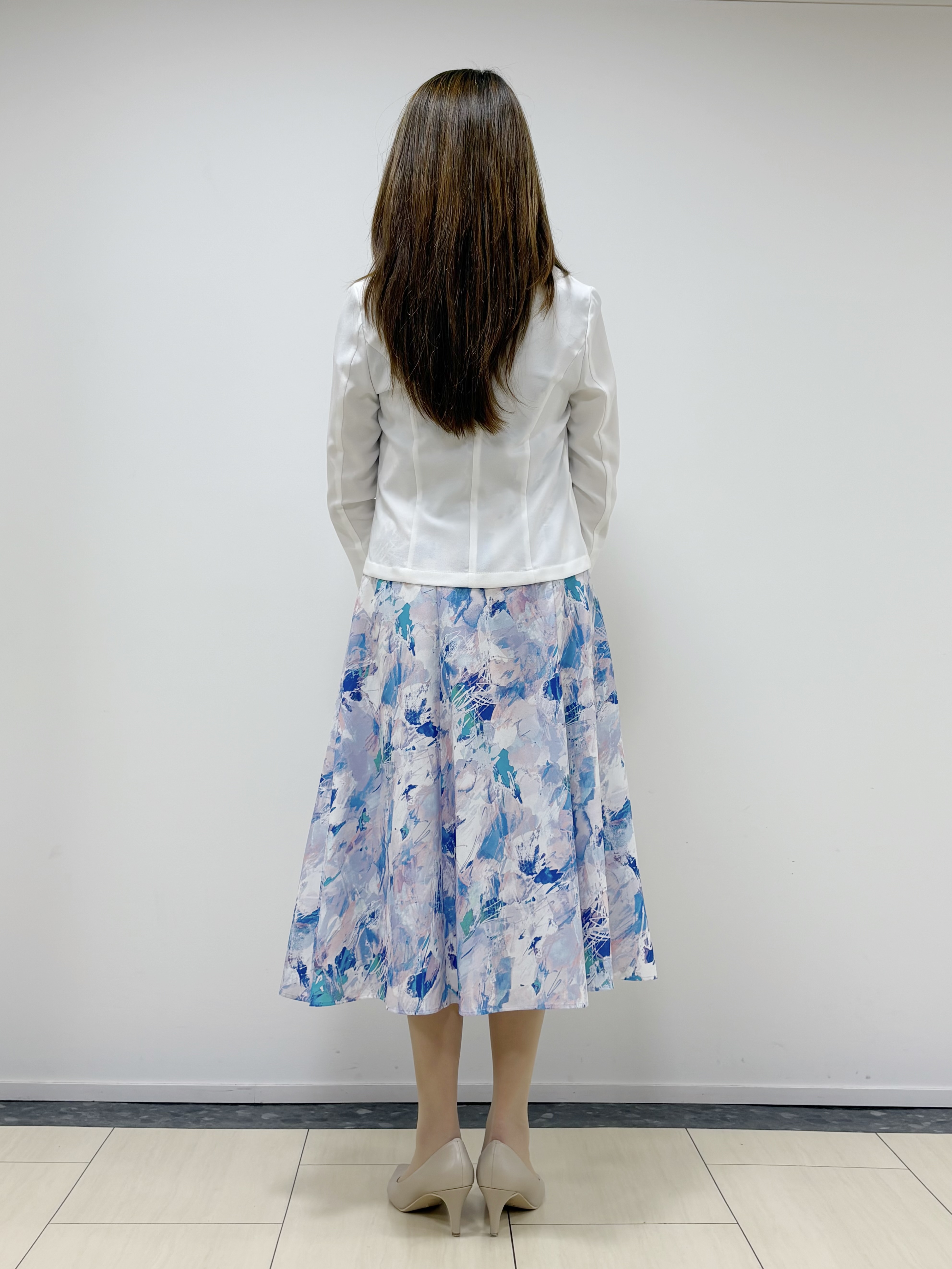 Annaさんの「COUP DE CHANCE｜【日本製／接触冷感／UVケア／手洗い可】リネンライクノーカラージャケット」を使ったコーディネート