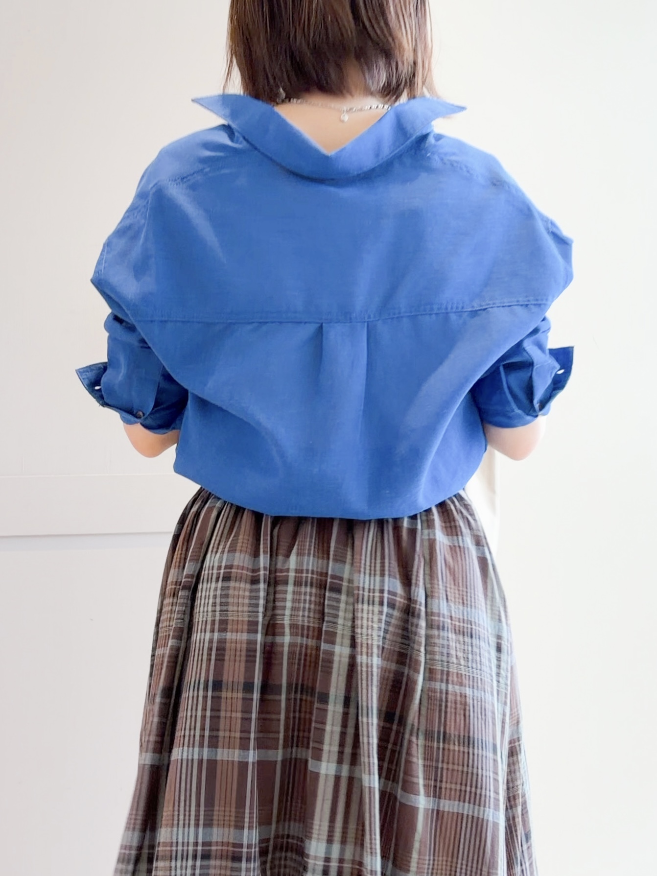 yamakoさんの「grove｜【洗濯機OK】朝晩の気温差に◎軽やかシアーシャツ」を使ったコーディネート