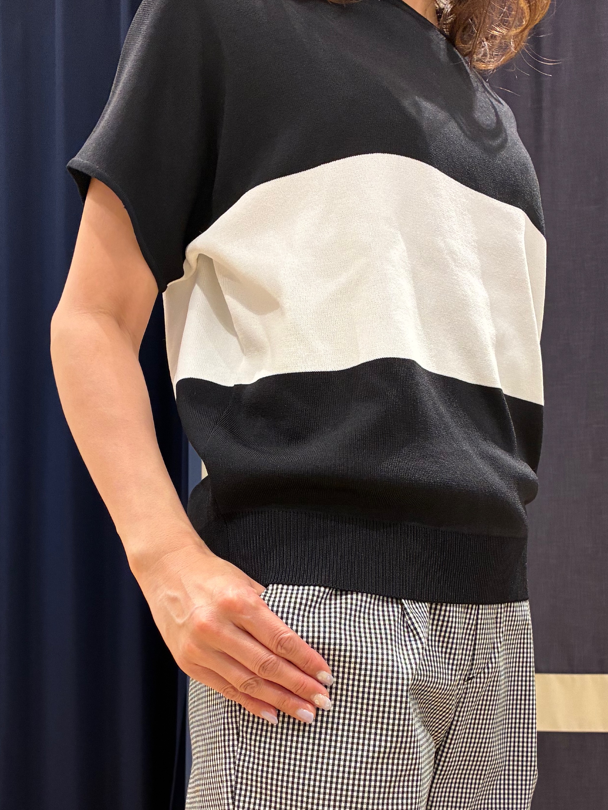 Orikaさんの「grove｜【シリーズ累計36万枚！名品ニット】やわらかドライタッチ ドルマンニット」を使ったコーディネート