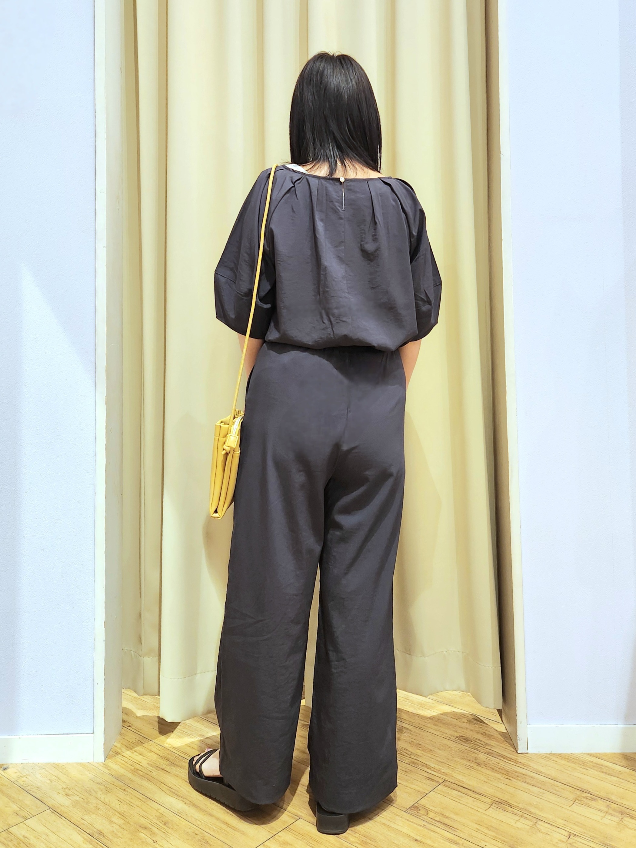 くまさんの「SHOO･LA･RUE｜【S-LL/洗濯機可/セットアップ可】軽凛(かろりん) タックブラウス」を使ったコーディネート