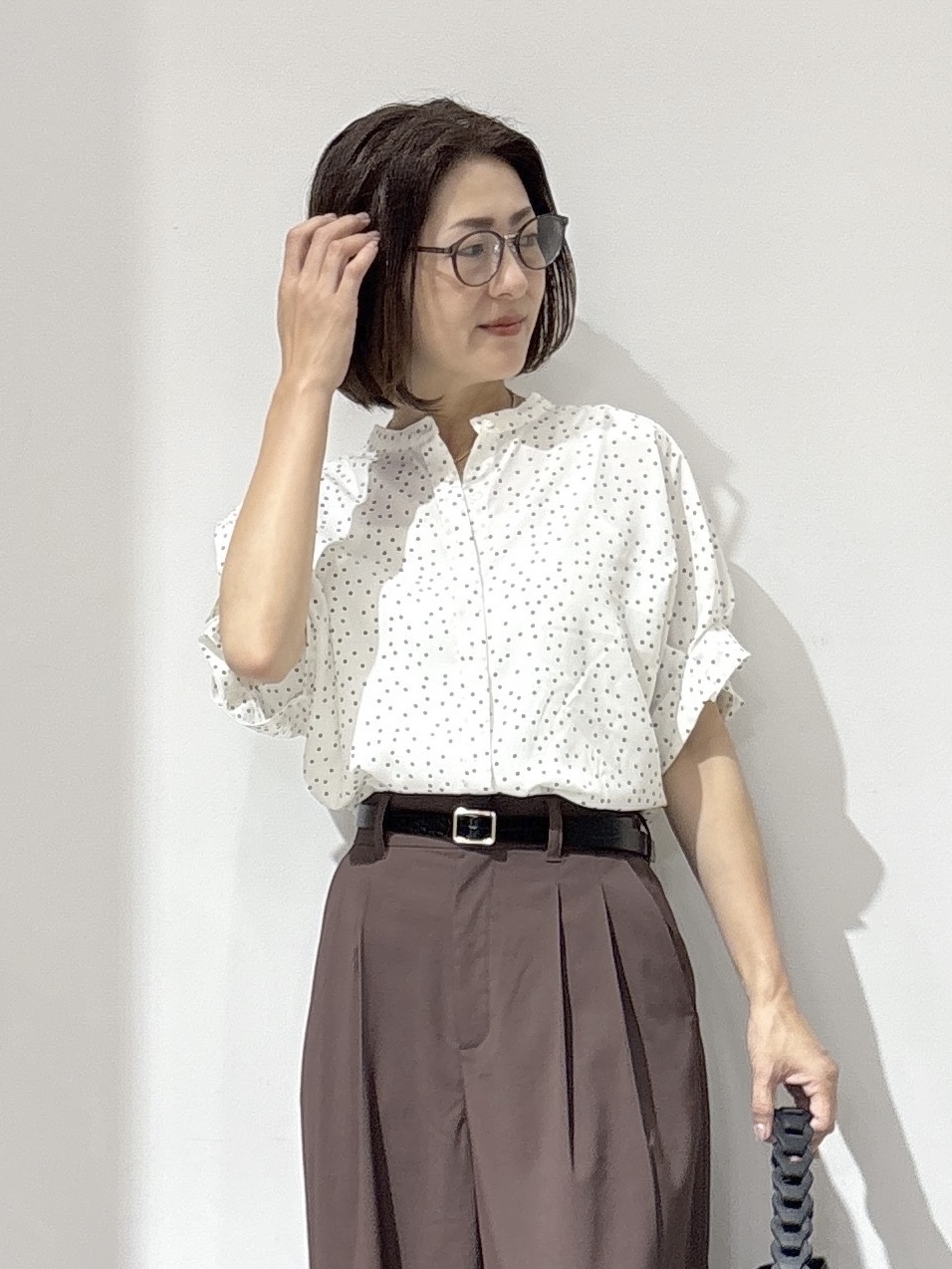 NAKAさんの「OPAQUE.CLIP｜タックスリーブ プリントブラウス《イージーアイロン／洗濯機OK》」を使ったコーディネート