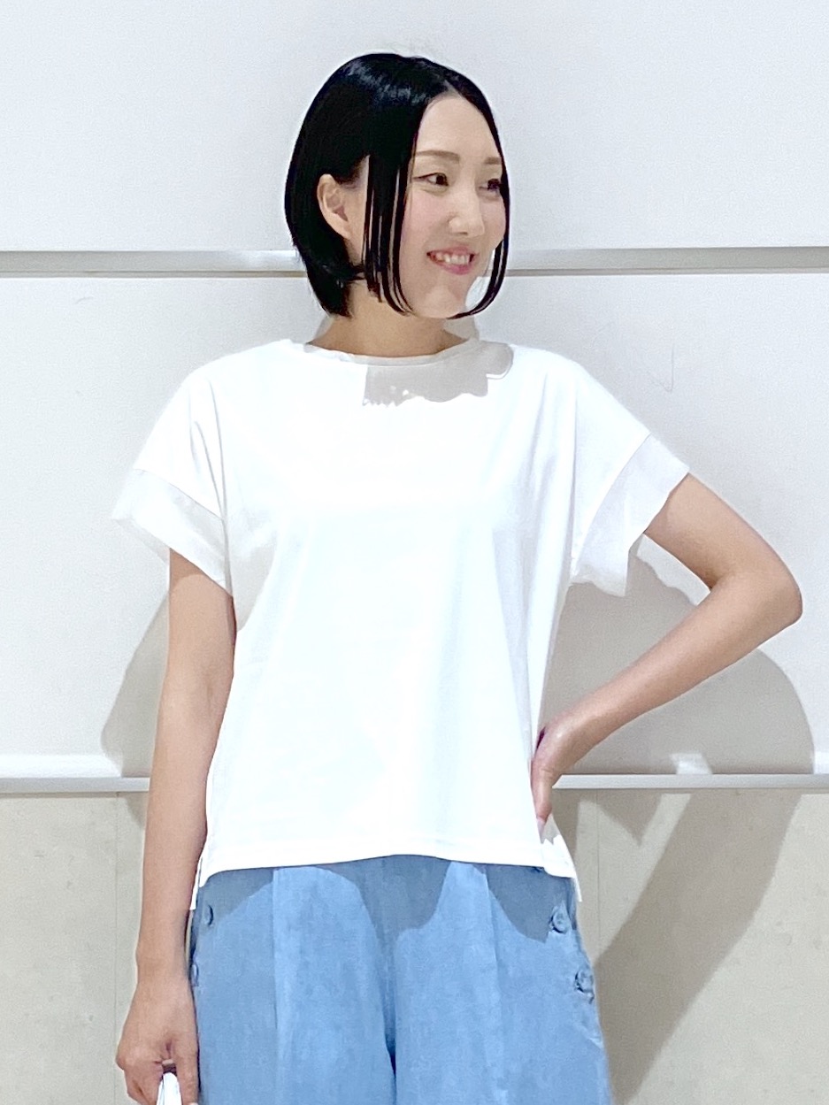 eriko さんの「Dessin｜【UVカット/接触冷感】美光沢カットソー」を使ったコーディネート